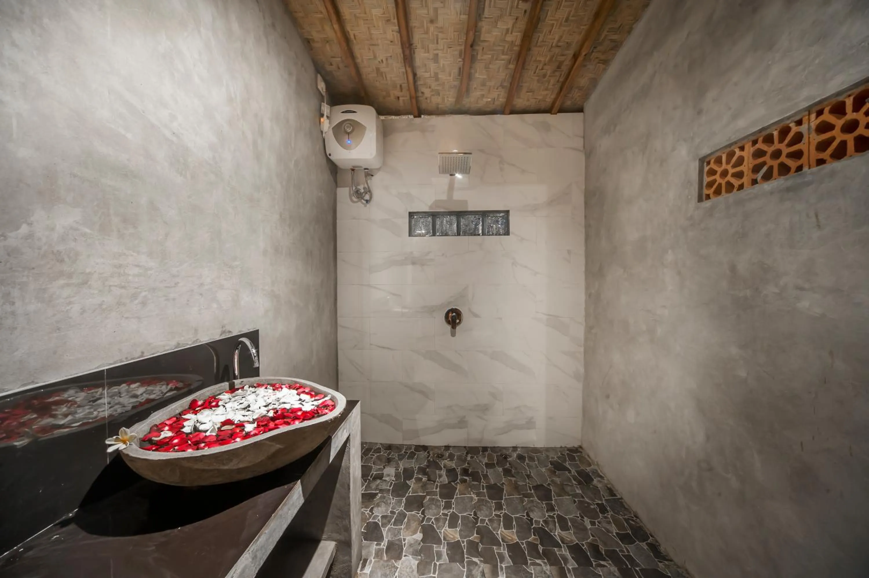 Shower in The Lebak Canggu