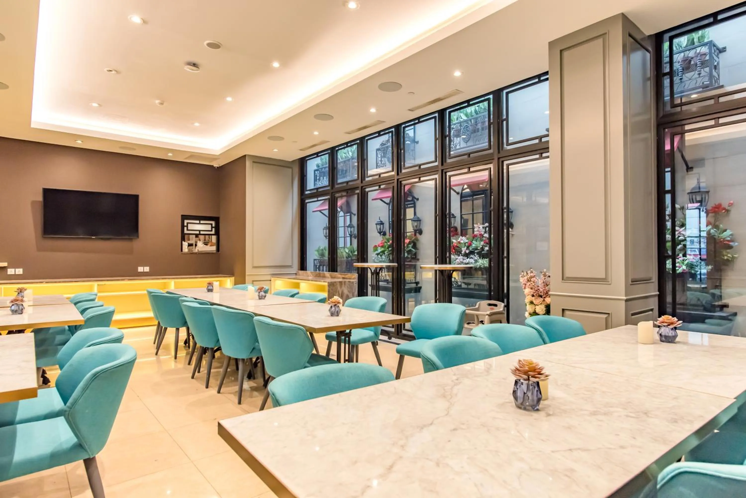 Restaurant/places to eat in Ashley Sabang Jakarta