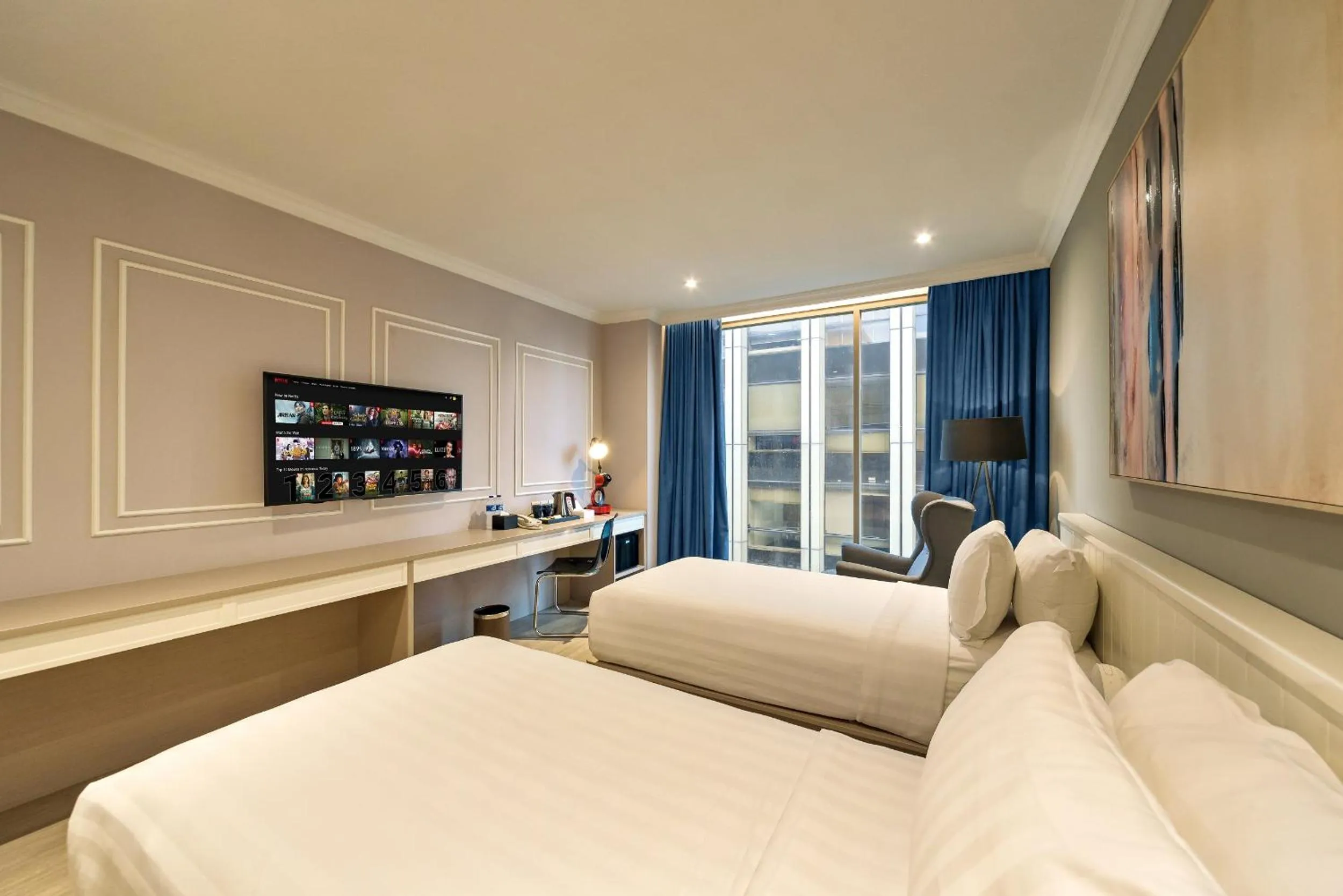 Bedroom, Bed in Ashley Sabang Jakarta