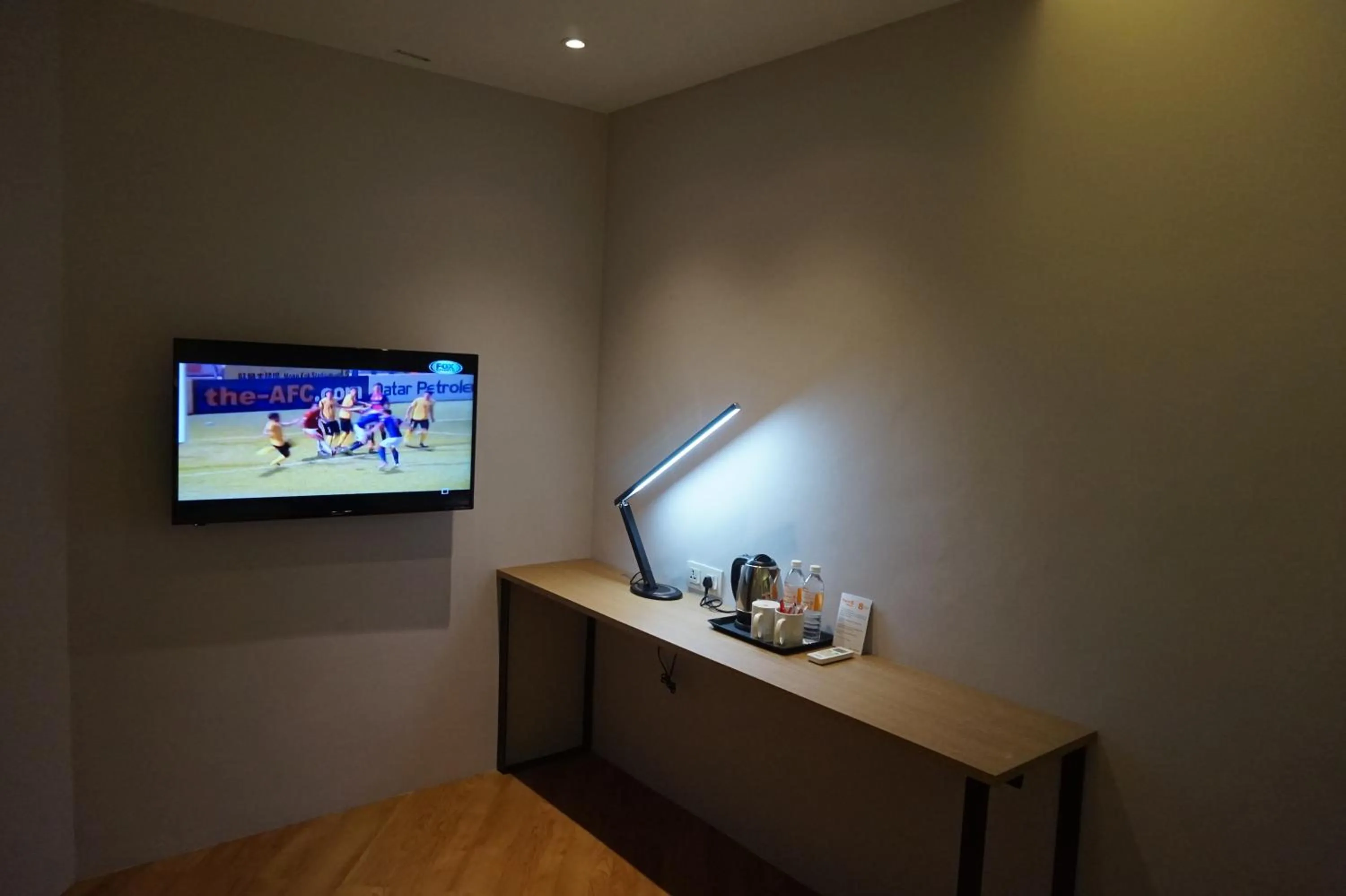 TV and multimedia in Super 8 Hotel @ Bayan Baru