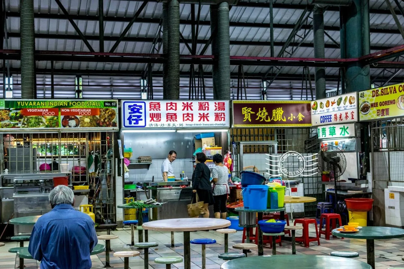 Restaurant/places to eat in Super 8 Hotel @ Bayan Baru