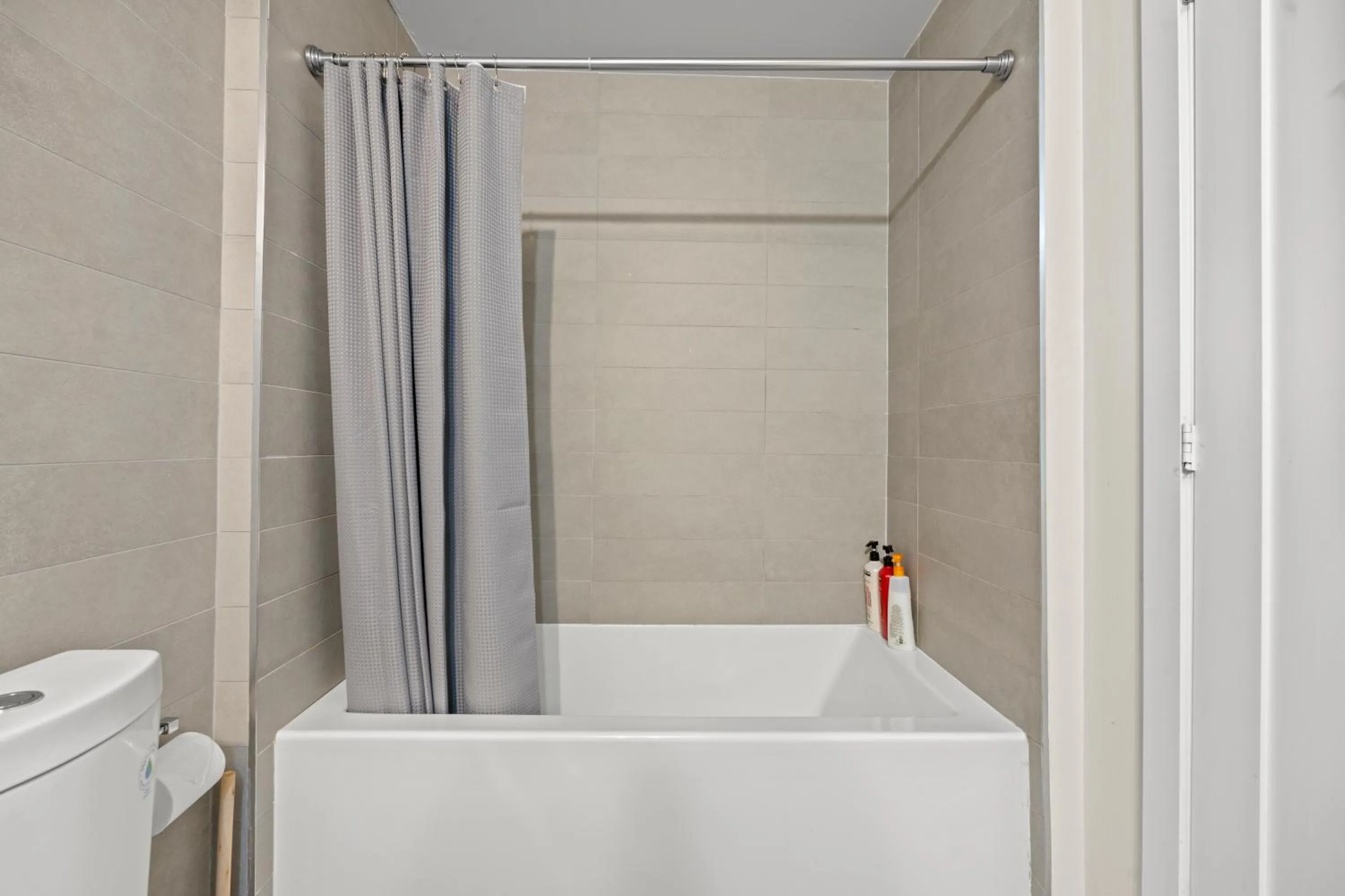 Bathroom in GLOBALSTAY Modern Downtown Apartment