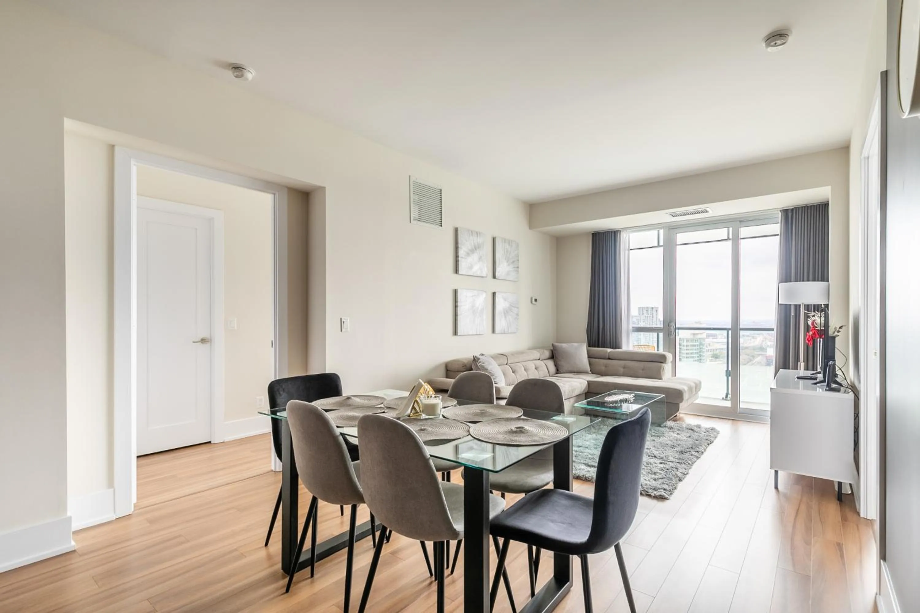 Living room in GLOBALSTAY Modern Downtown Apartment