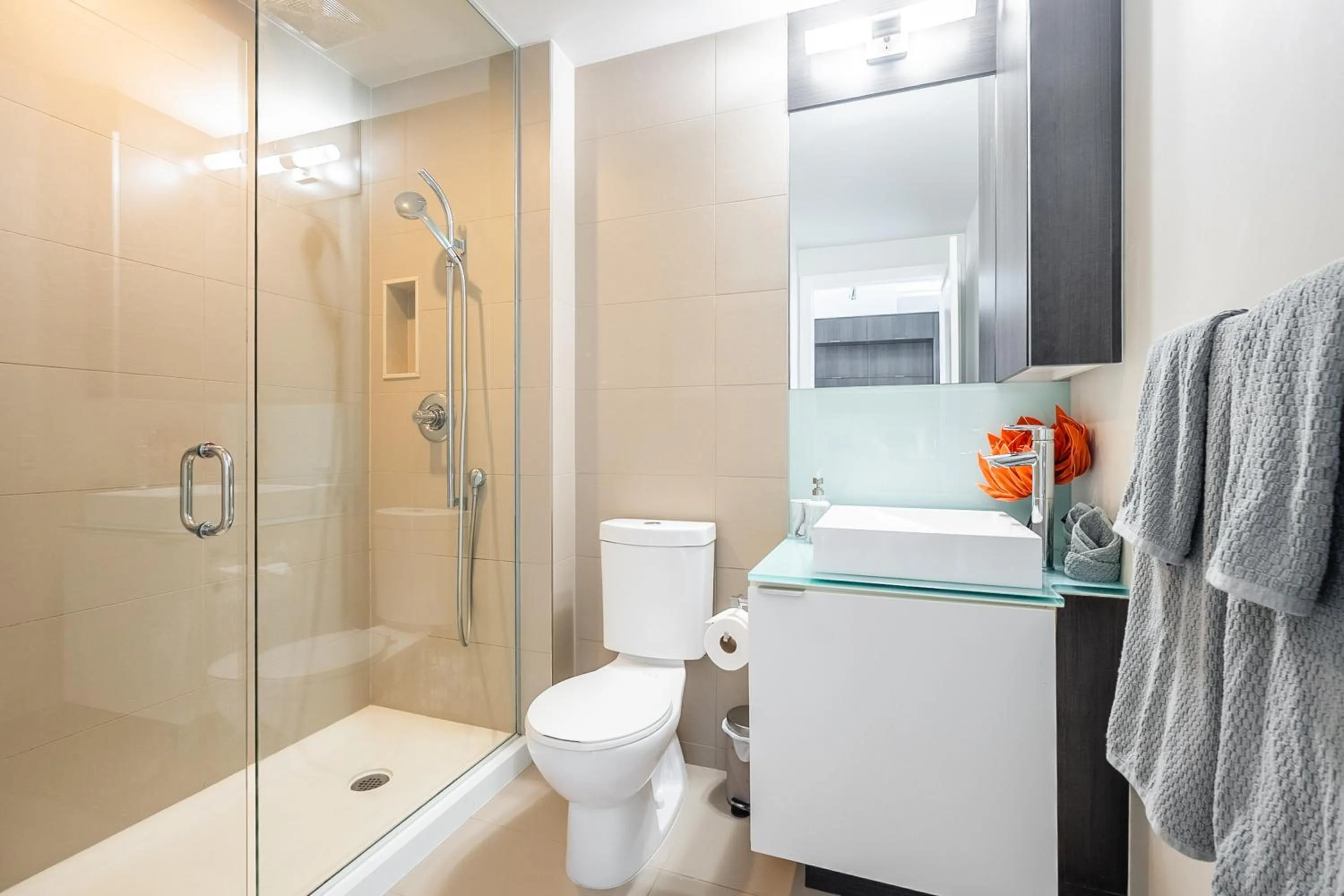 Shower in GLOBALSTAY Modern Downtown Apartment