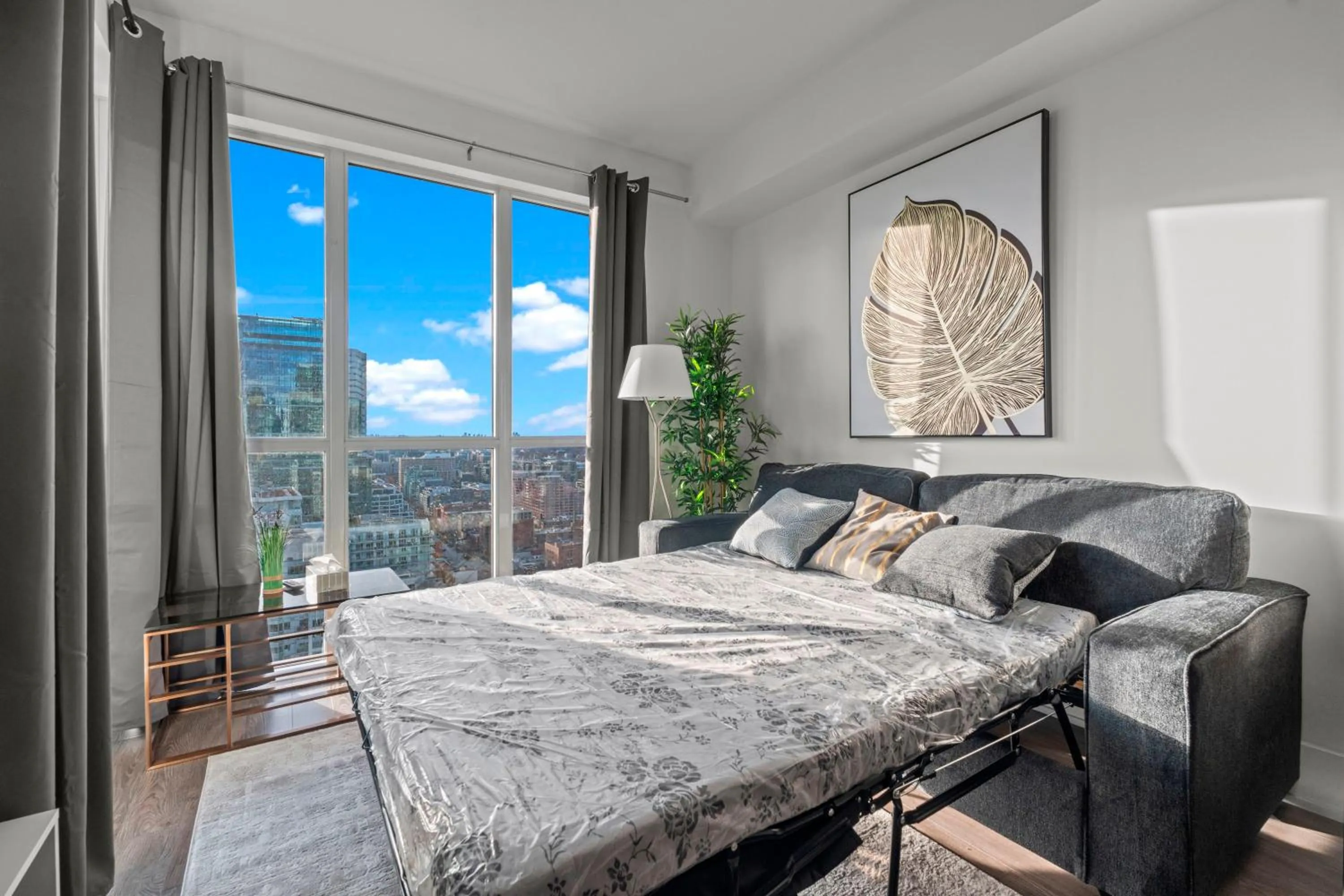 View (from property/room), Bed in GLOBALSTAY Modern Downtown Apartment