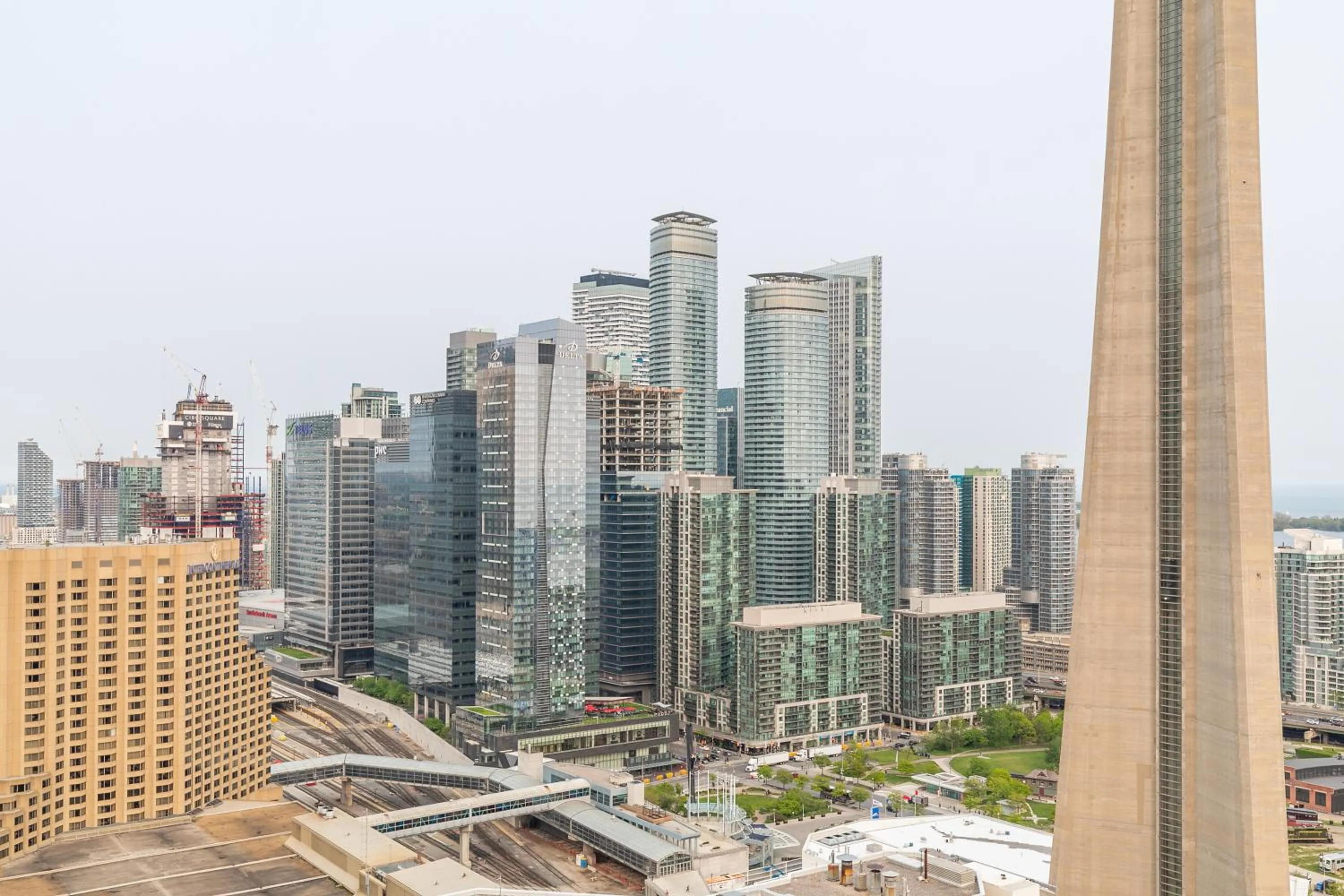 City view in GLOBALSTAY Modern Downtown Apartment