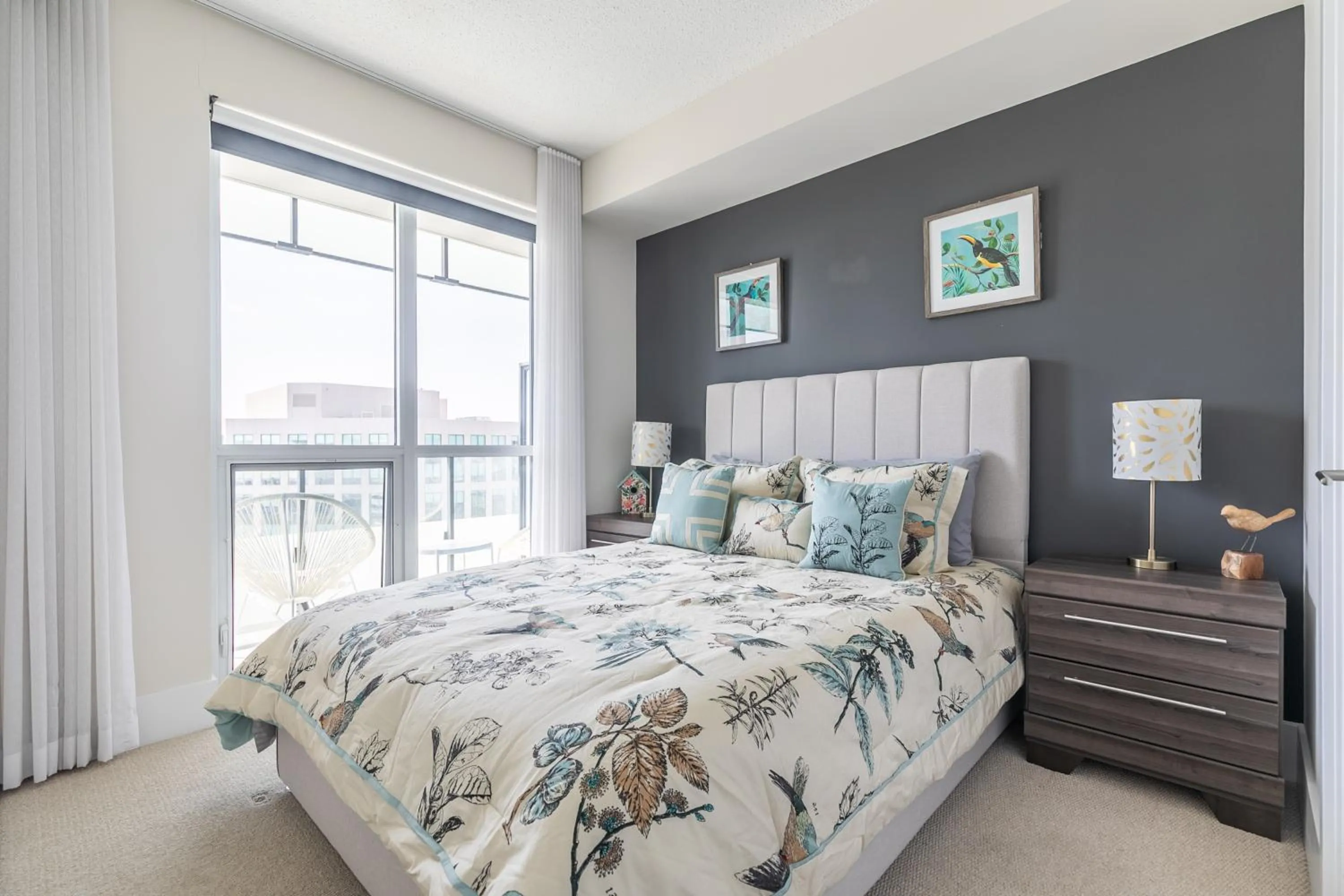 Bed in GLOBALSTAY Modern Downtown Apartment