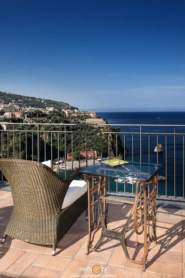 Day in Villa Ketty Resort