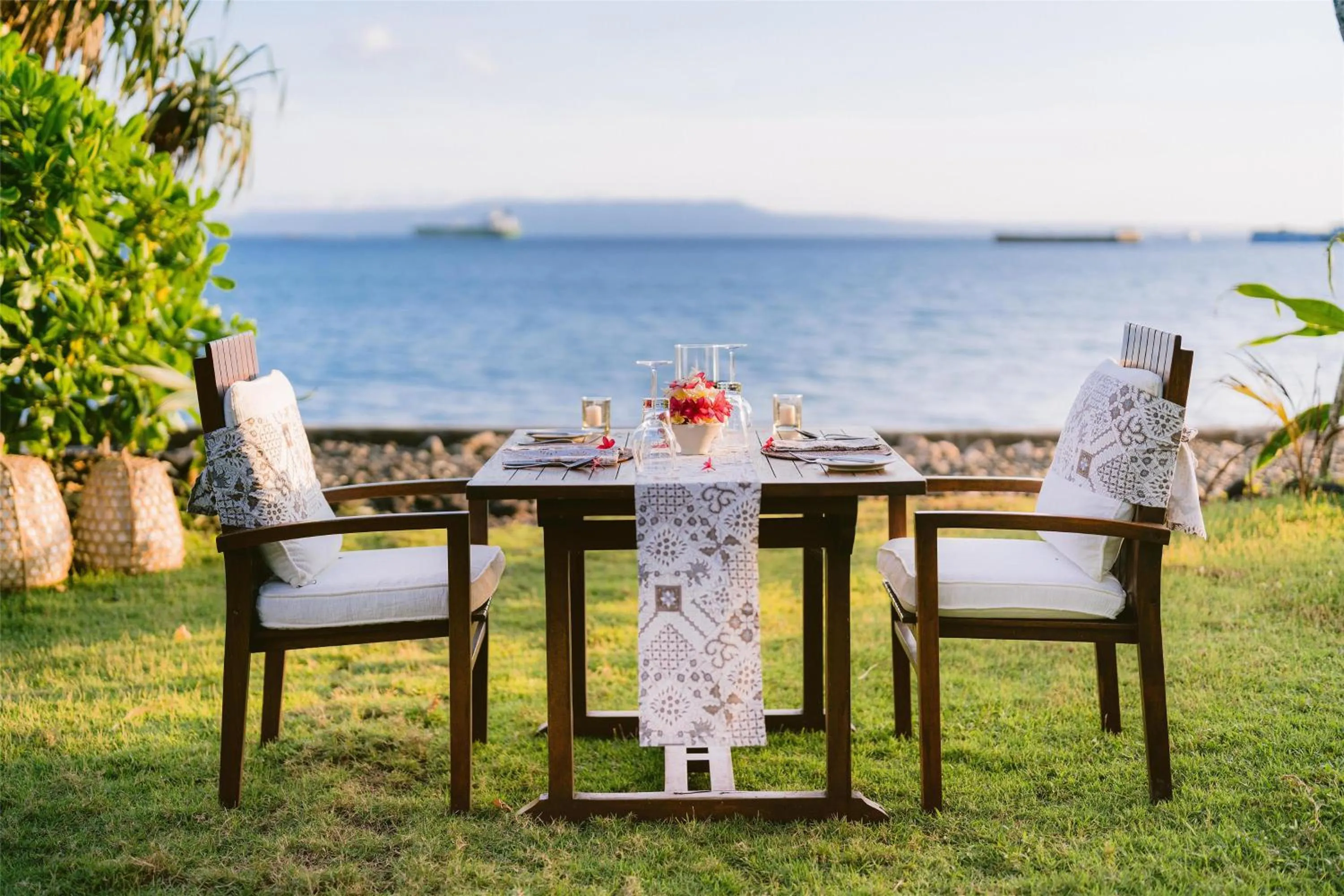 Restaurant/places to eat in Alila Manggis