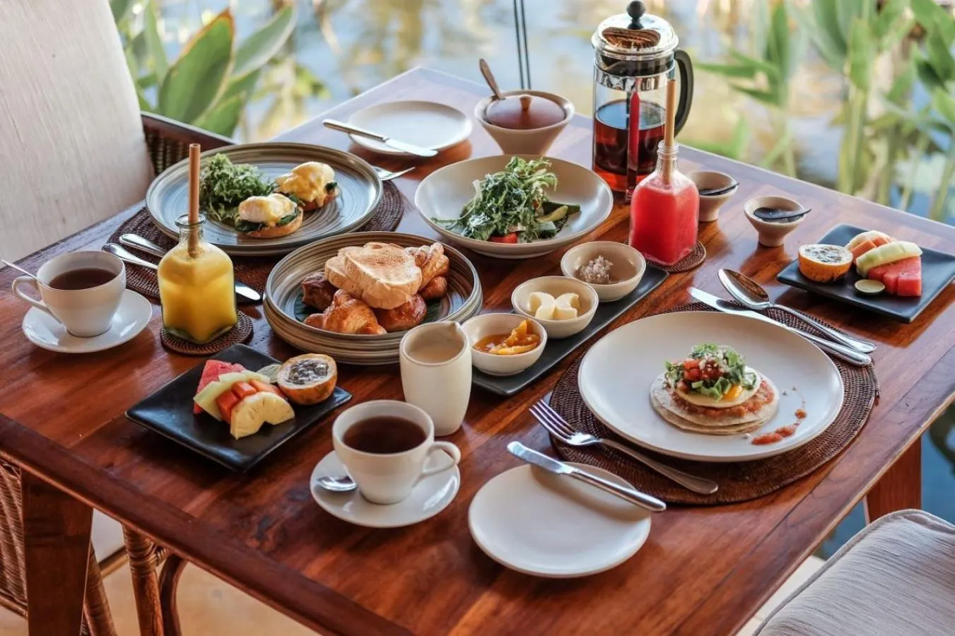 Restaurant/places to eat in Alila Manggis