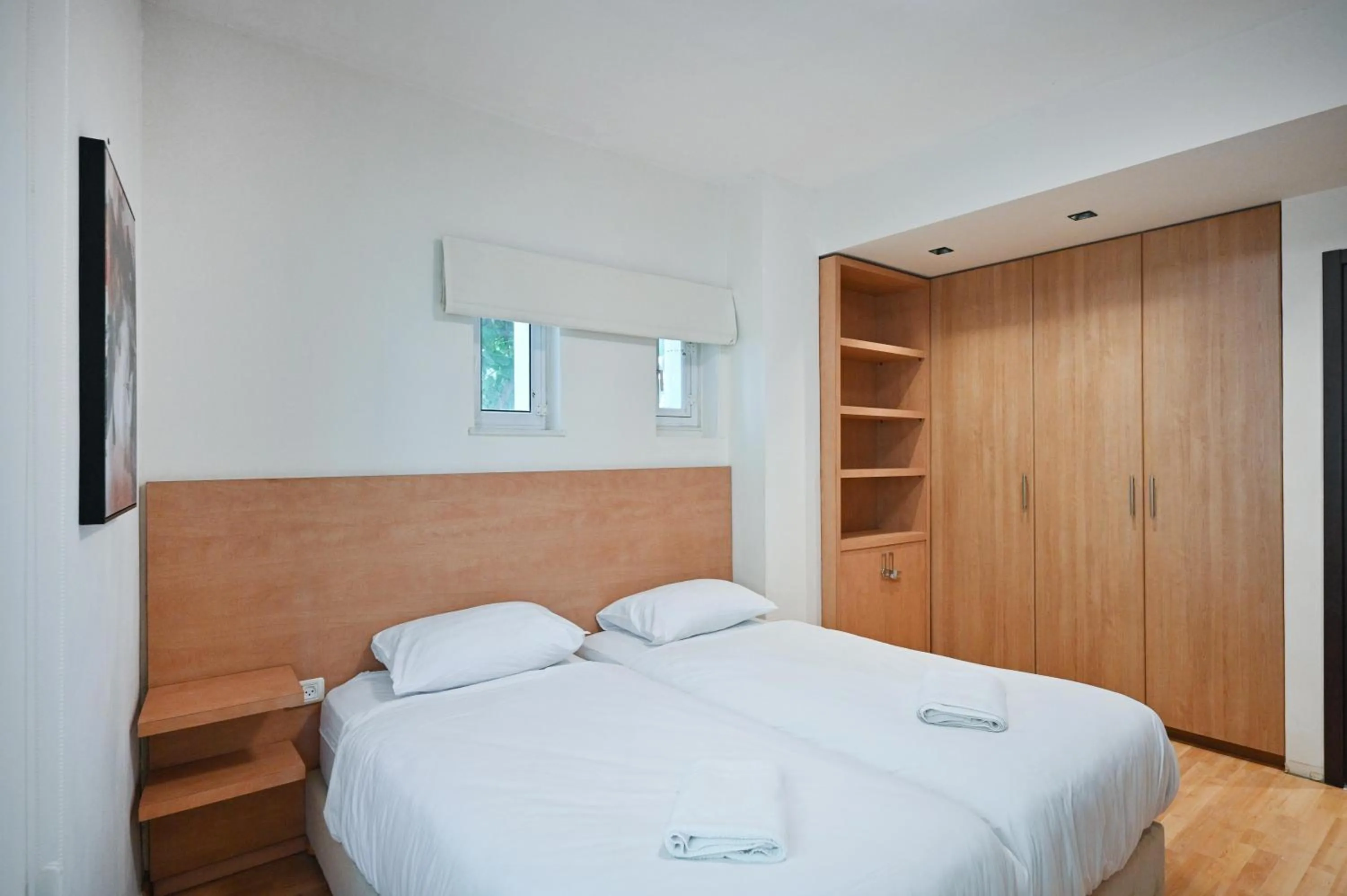 Bed in Cozy 2BR in Ben Gurion blvd by HolyGuest