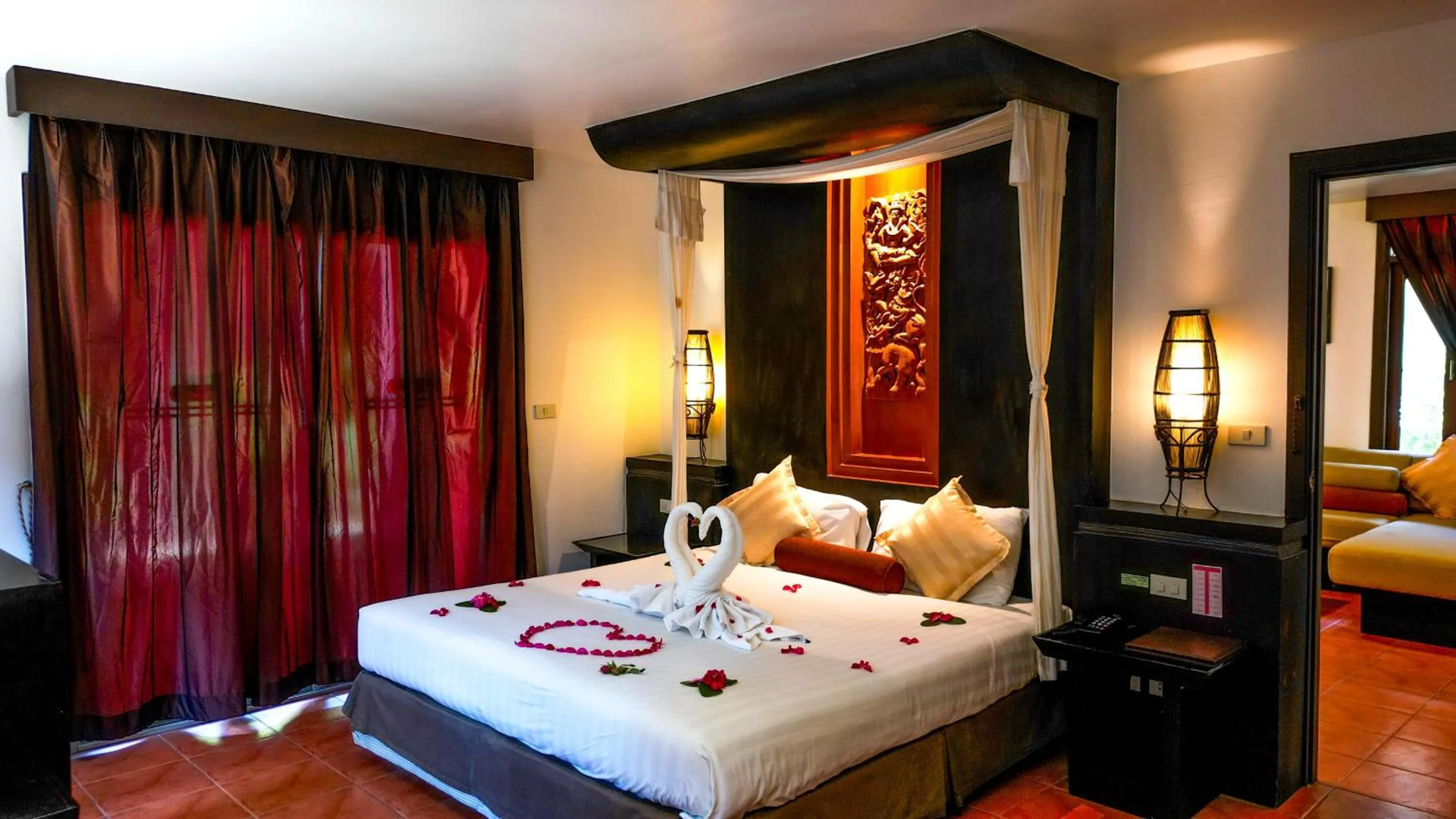 Guests, Bed in Al's Resort