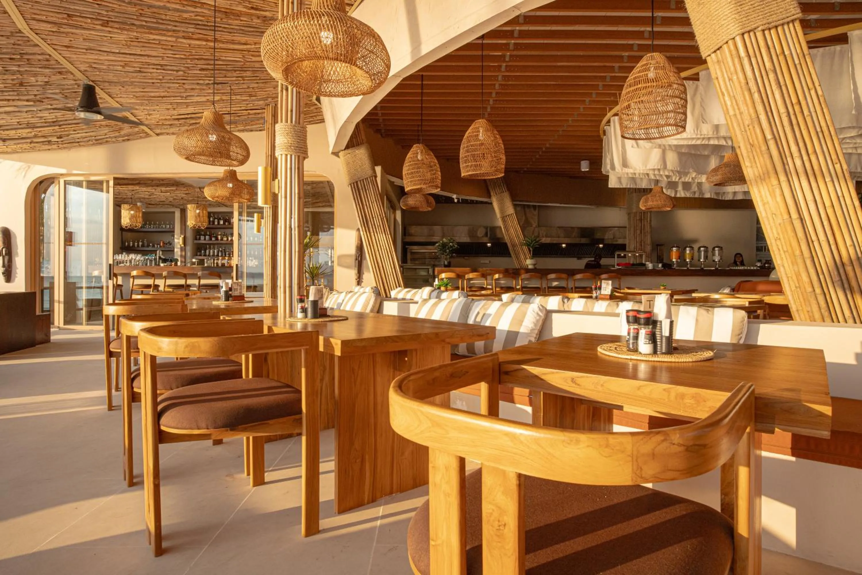 Breakfast in Al's Resort