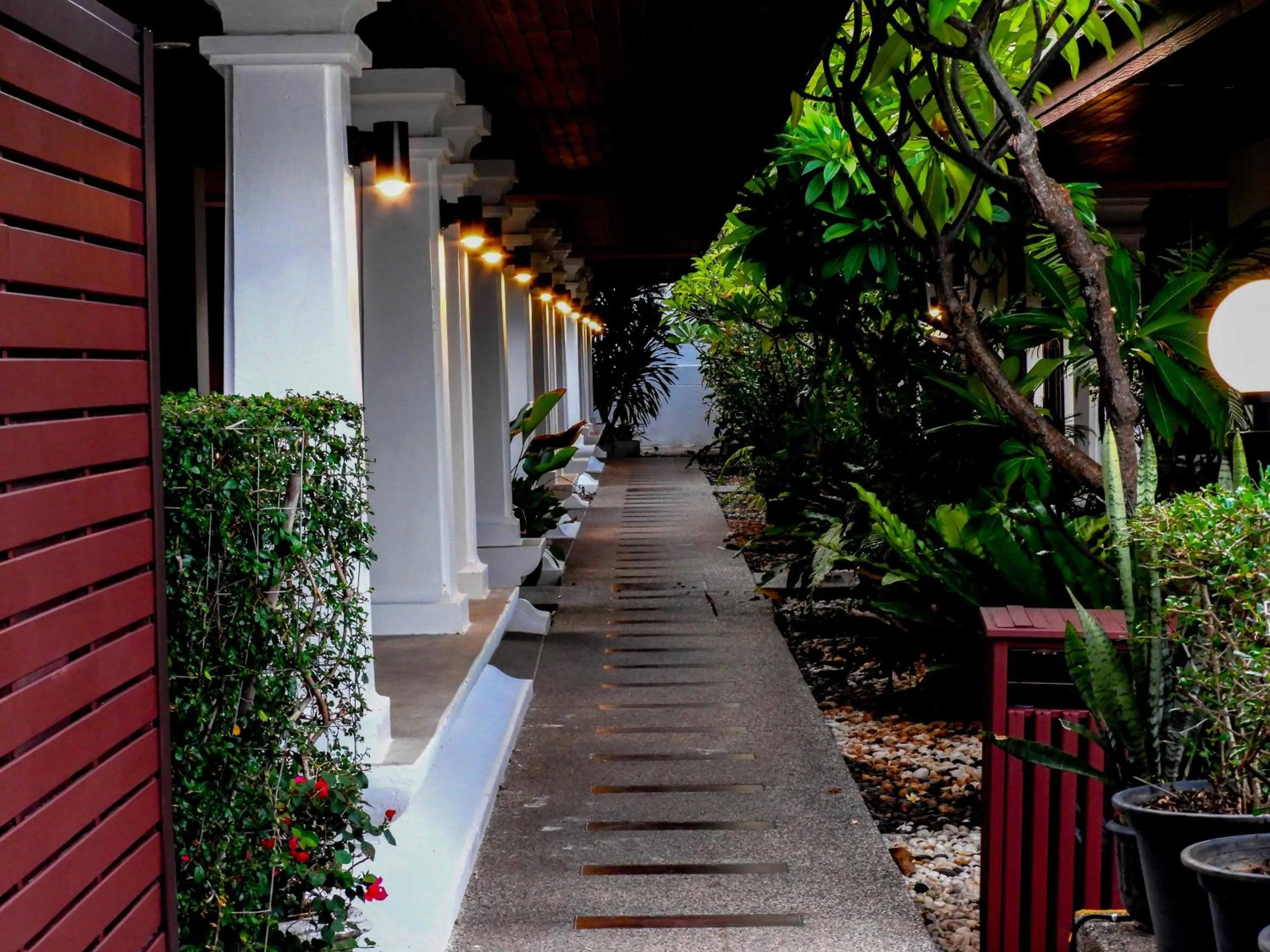 Garden view in Al's Resort