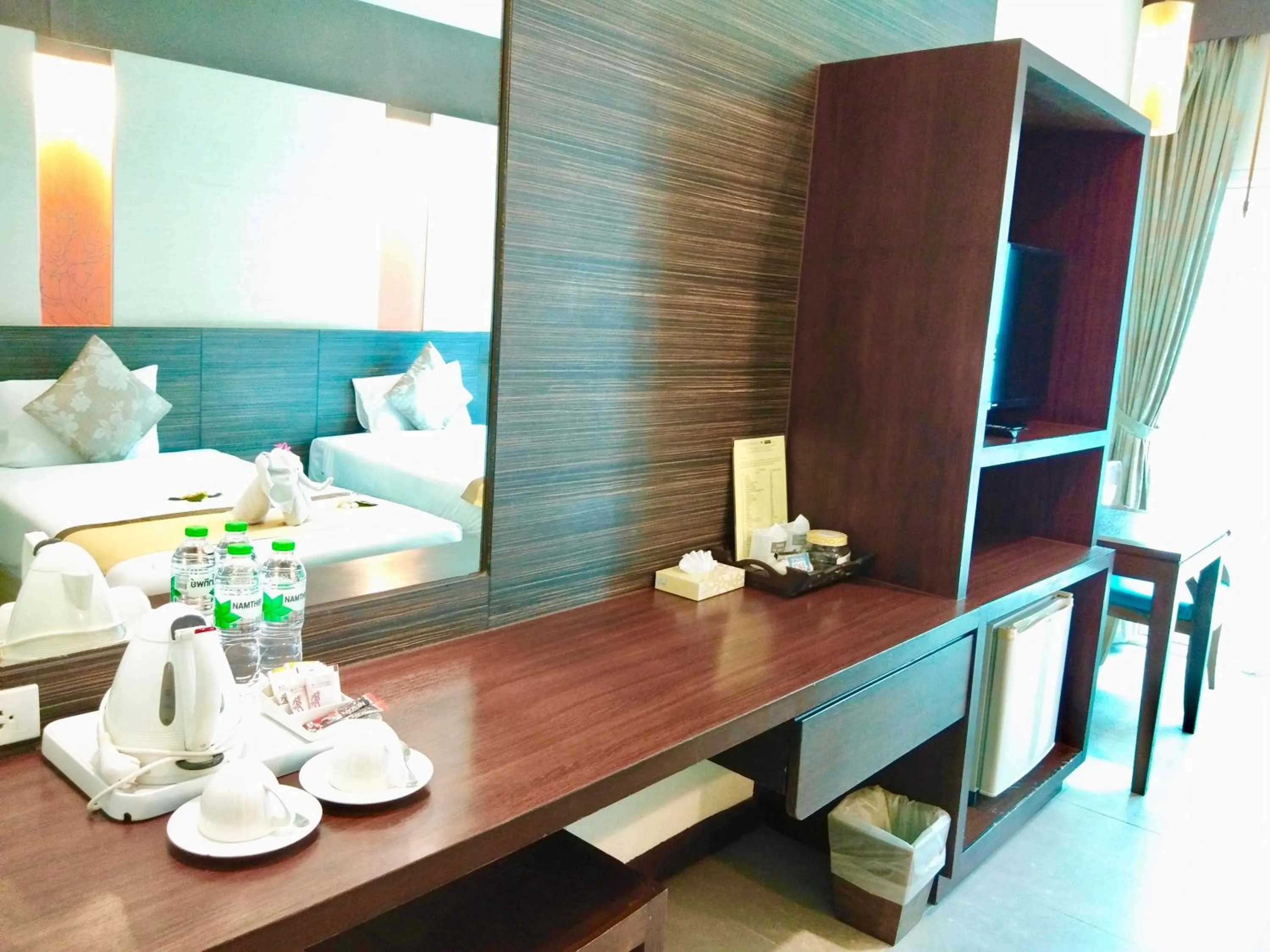 Photo of the whole room, Bed in Al's Resort