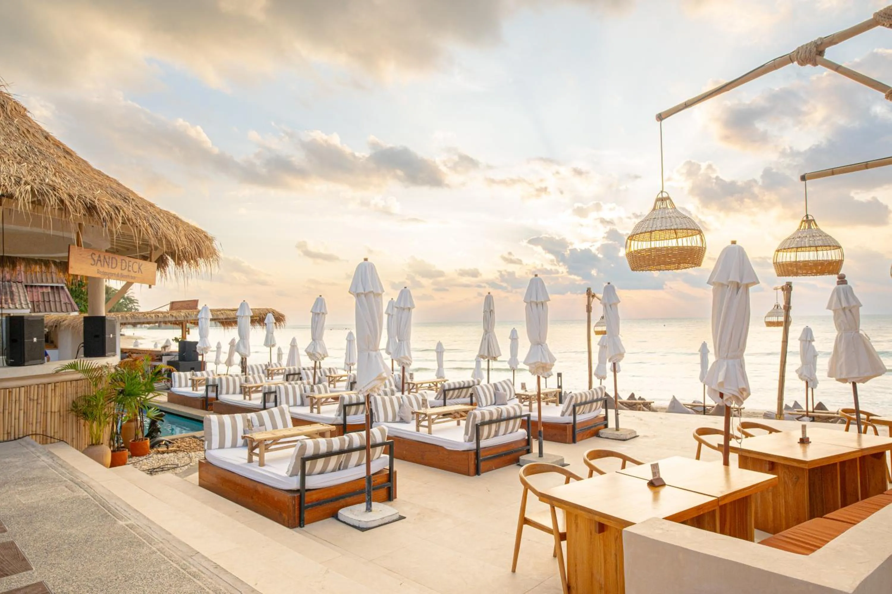 Restaurant/places to eat in Al's Resort