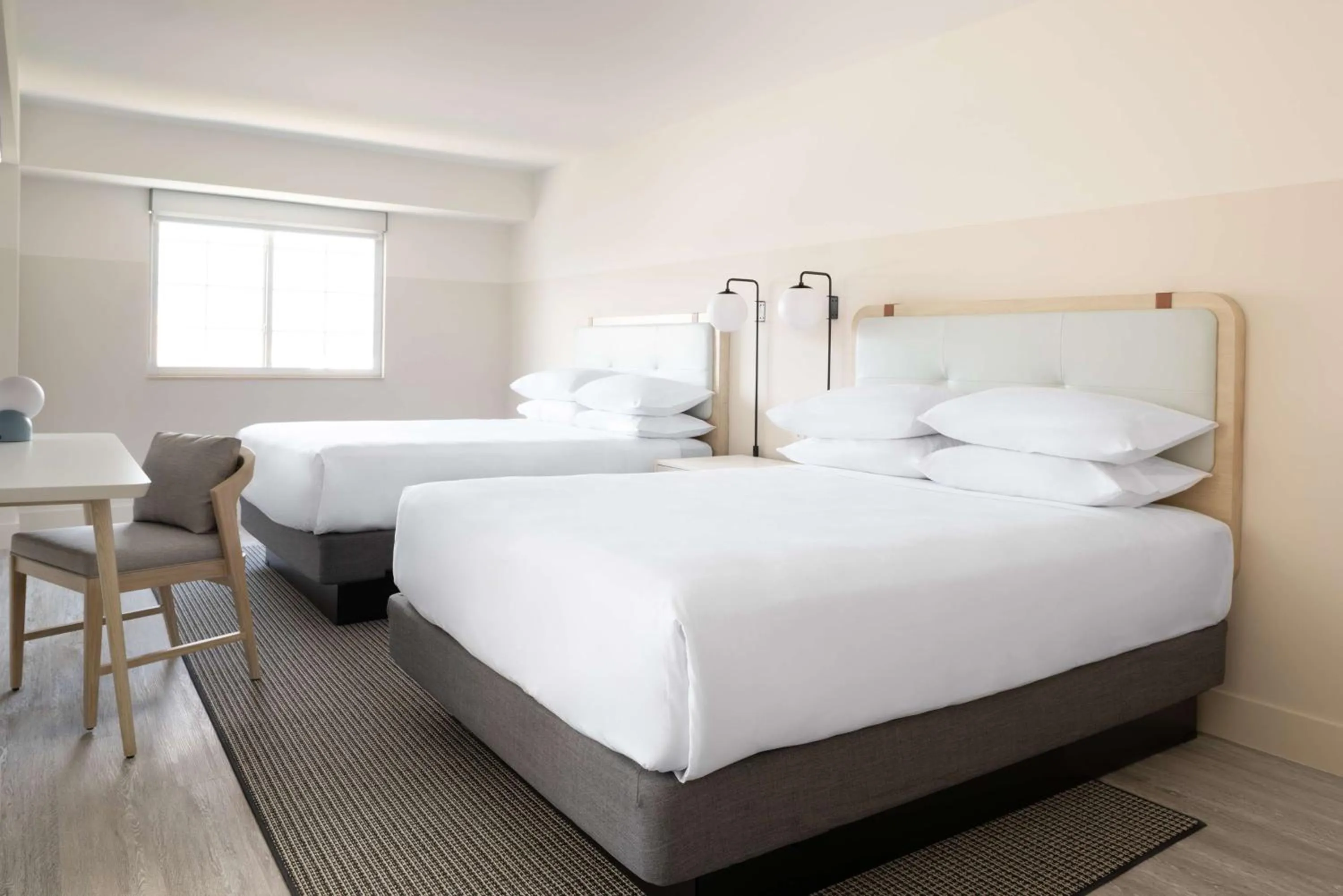 Bed in Hampton by Hilton Grand Cayman Seven Mile Beach