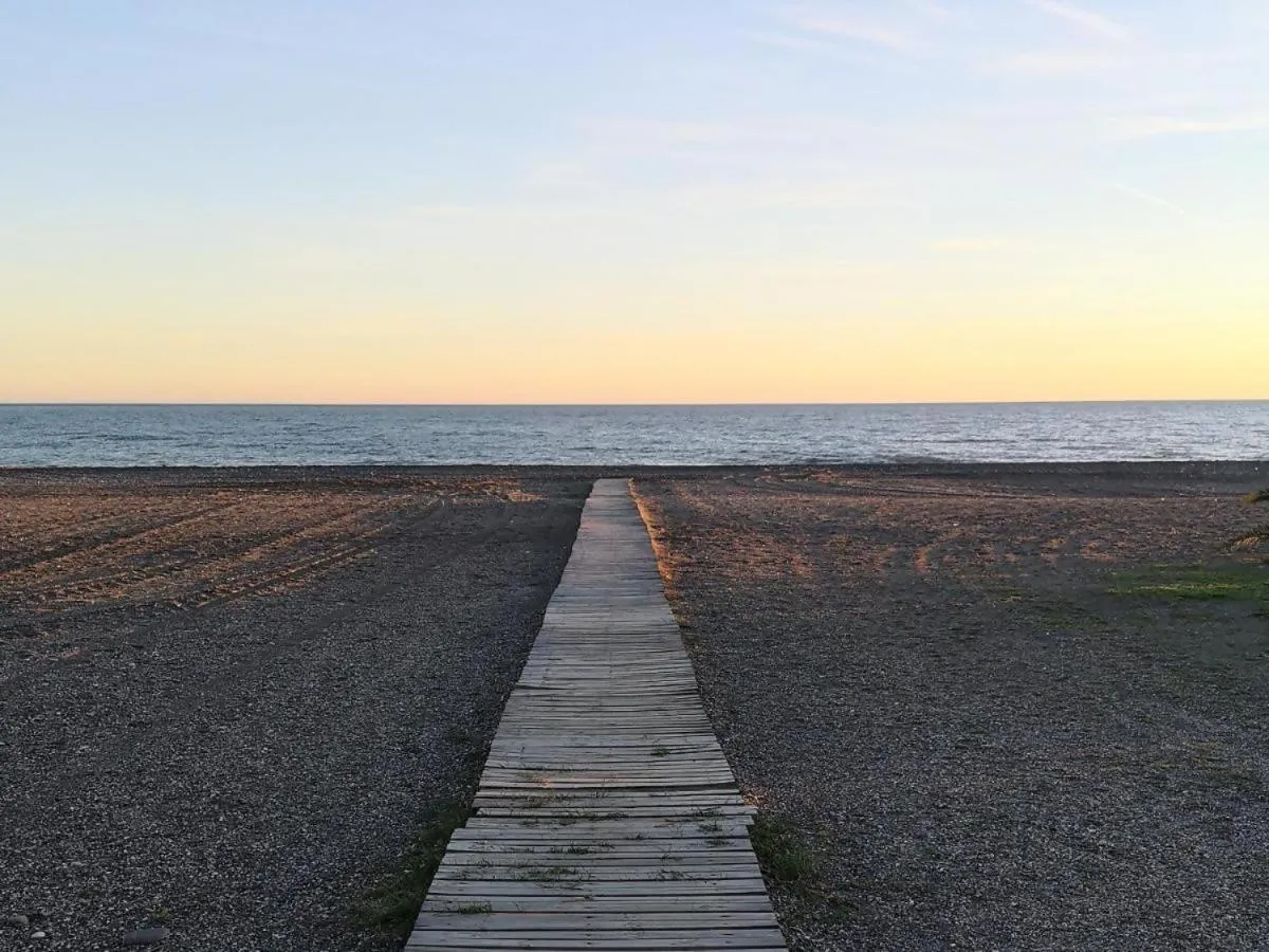 Espectacular residencial en 1a linea con piscina