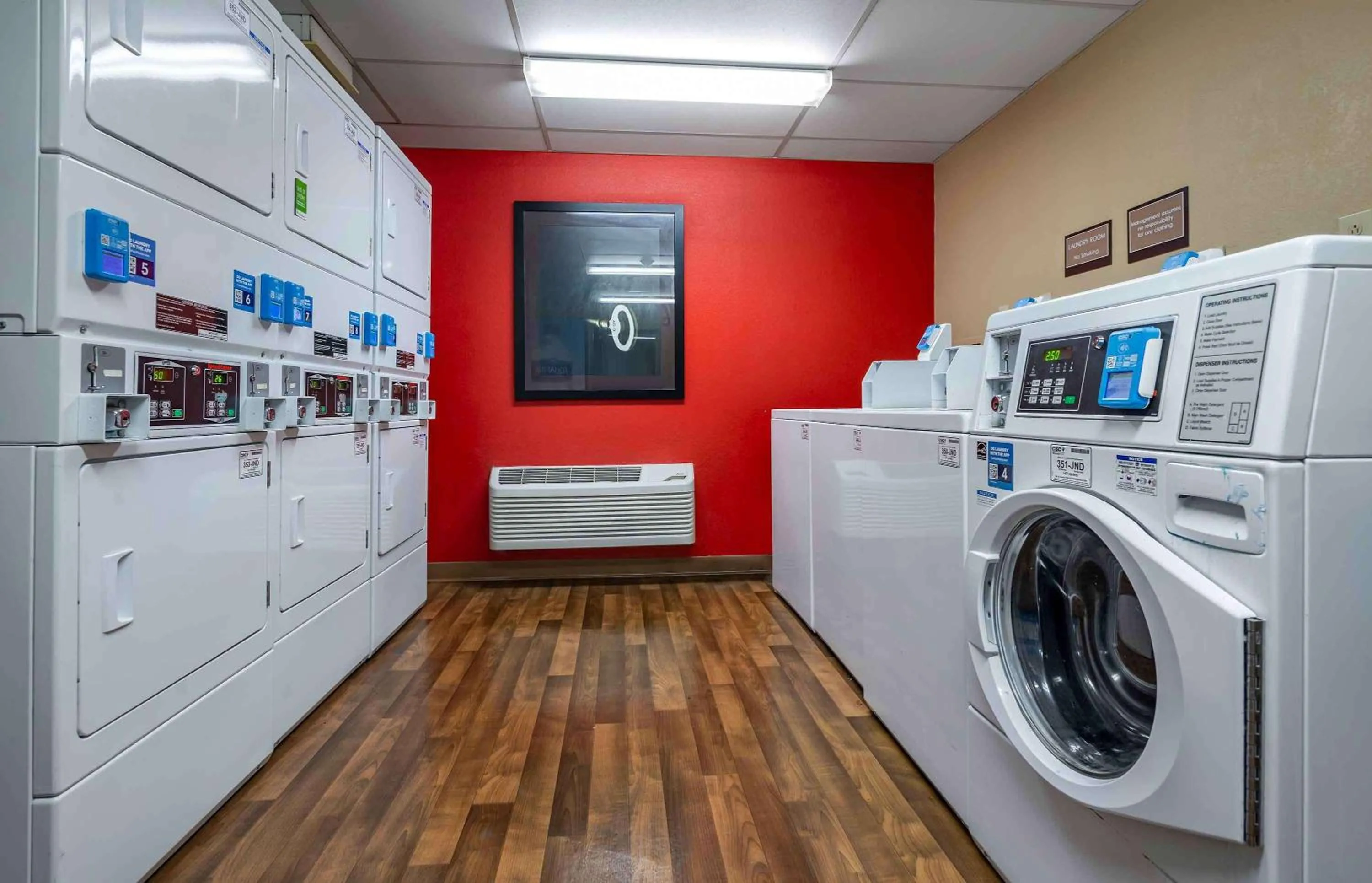 Property building in Extended Stay America Suites - Edison - Raritan Center