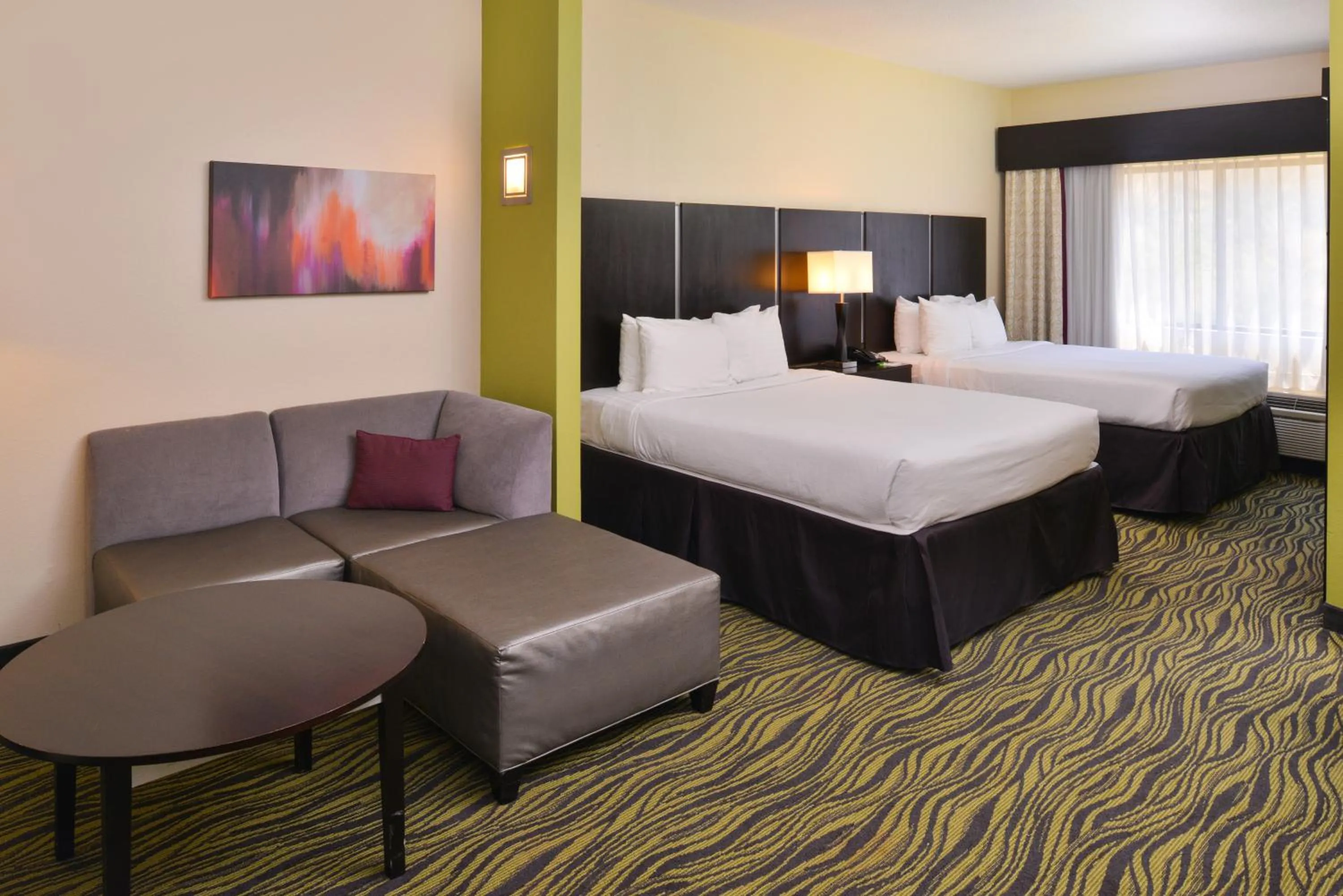 Photo of the whole room in Holiday Inn Little Rock West - Chenal Pkwy, an IHG Hotel