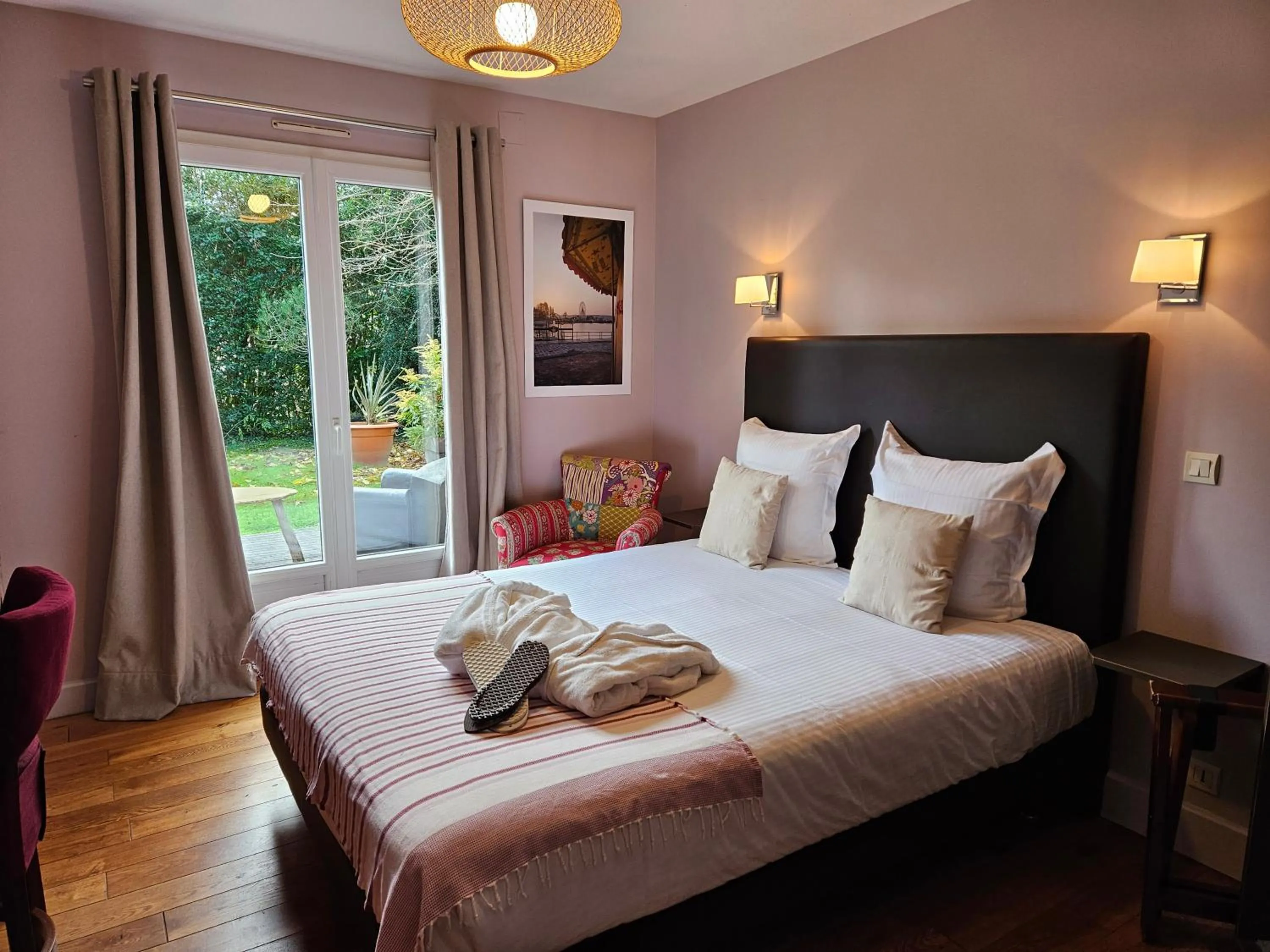 Photo of the whole room, Bed in La Fraîchette-Hôtel & Spa