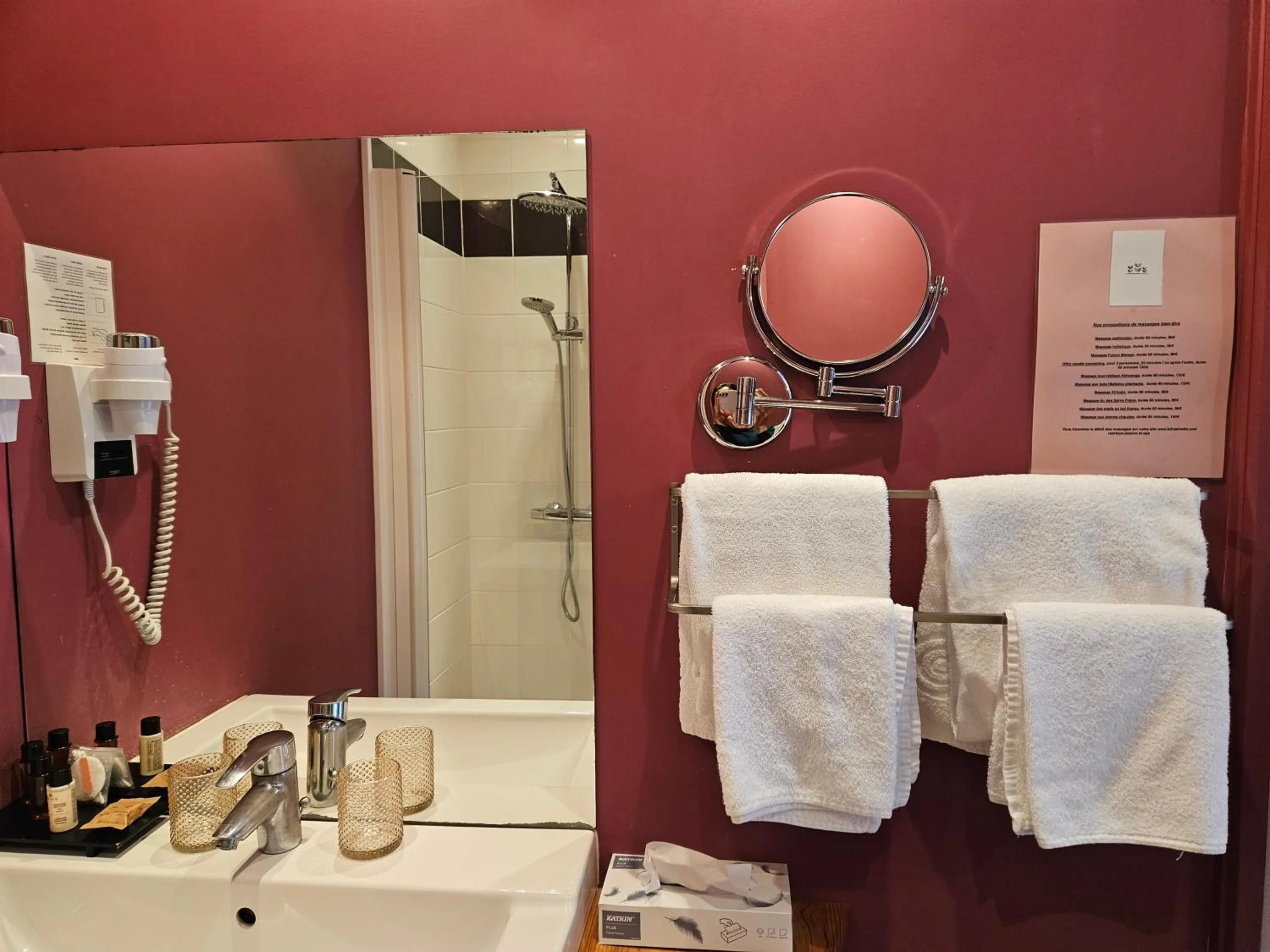 Bathroom in La Fraîchette-Hôtel & Spa