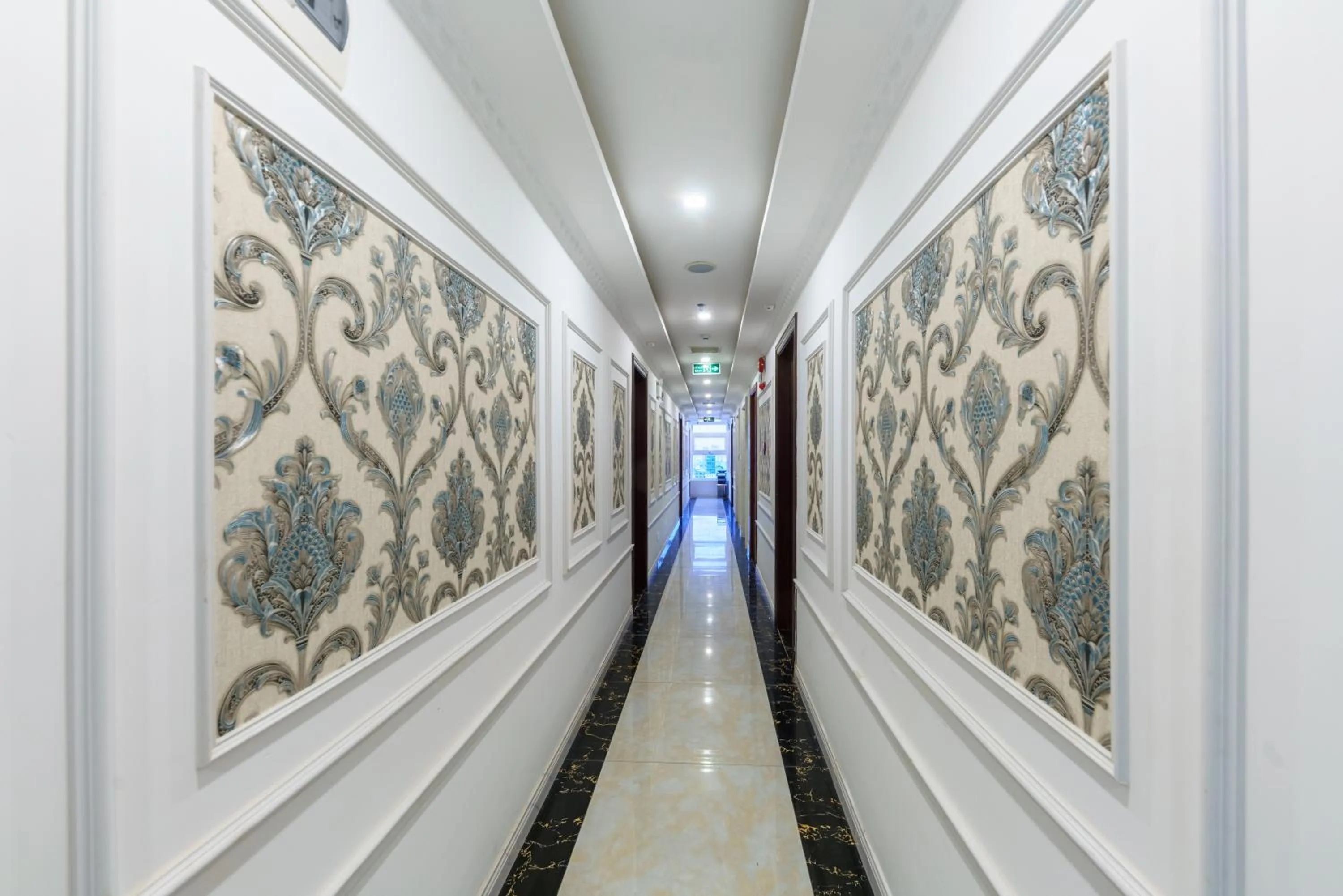 Lobby or reception in Golden Rose Hotel