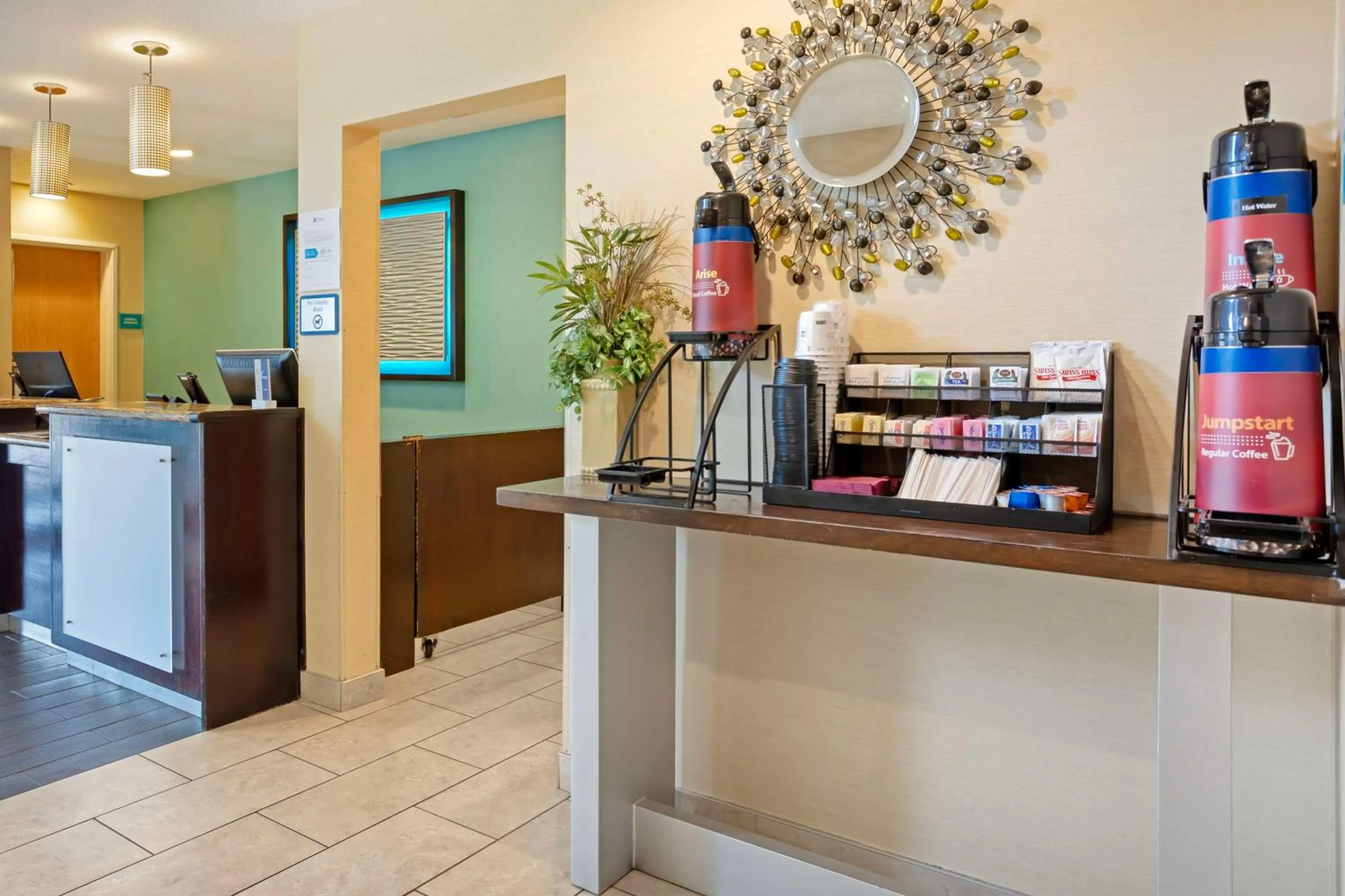 Lobby or reception in Best Western Plus Lonoke Hotel