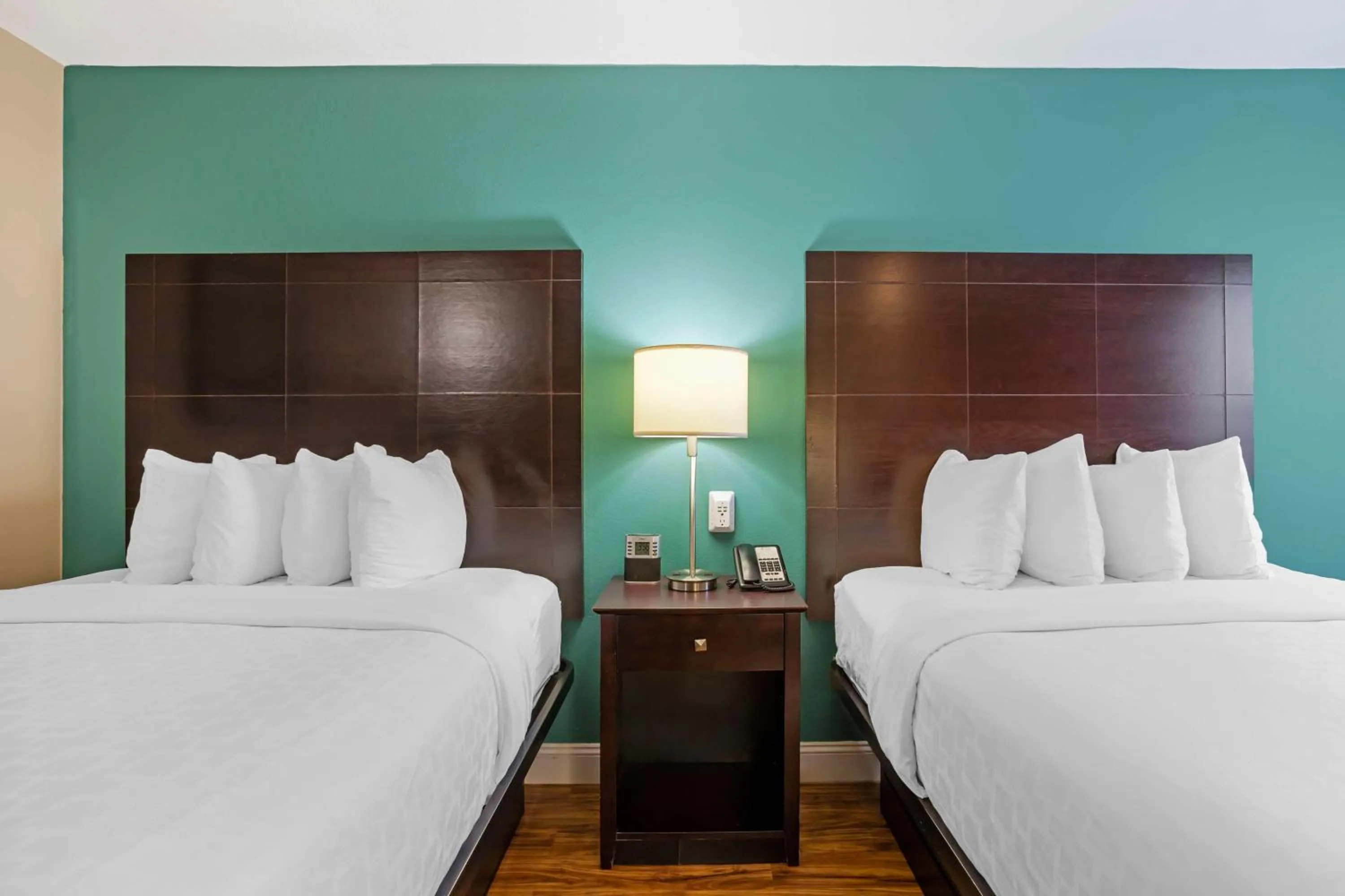 Bedroom, Bed in Best Western Plus Lonoke Hotel