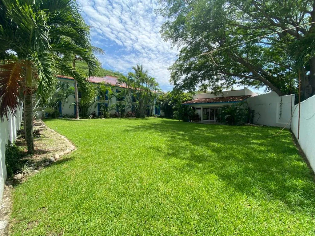 Natural landscape in Hotel Santa Cruz Huatulco