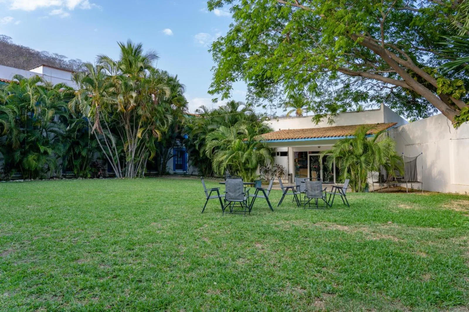 Patio in Hotel Santa Cruz Huatulco