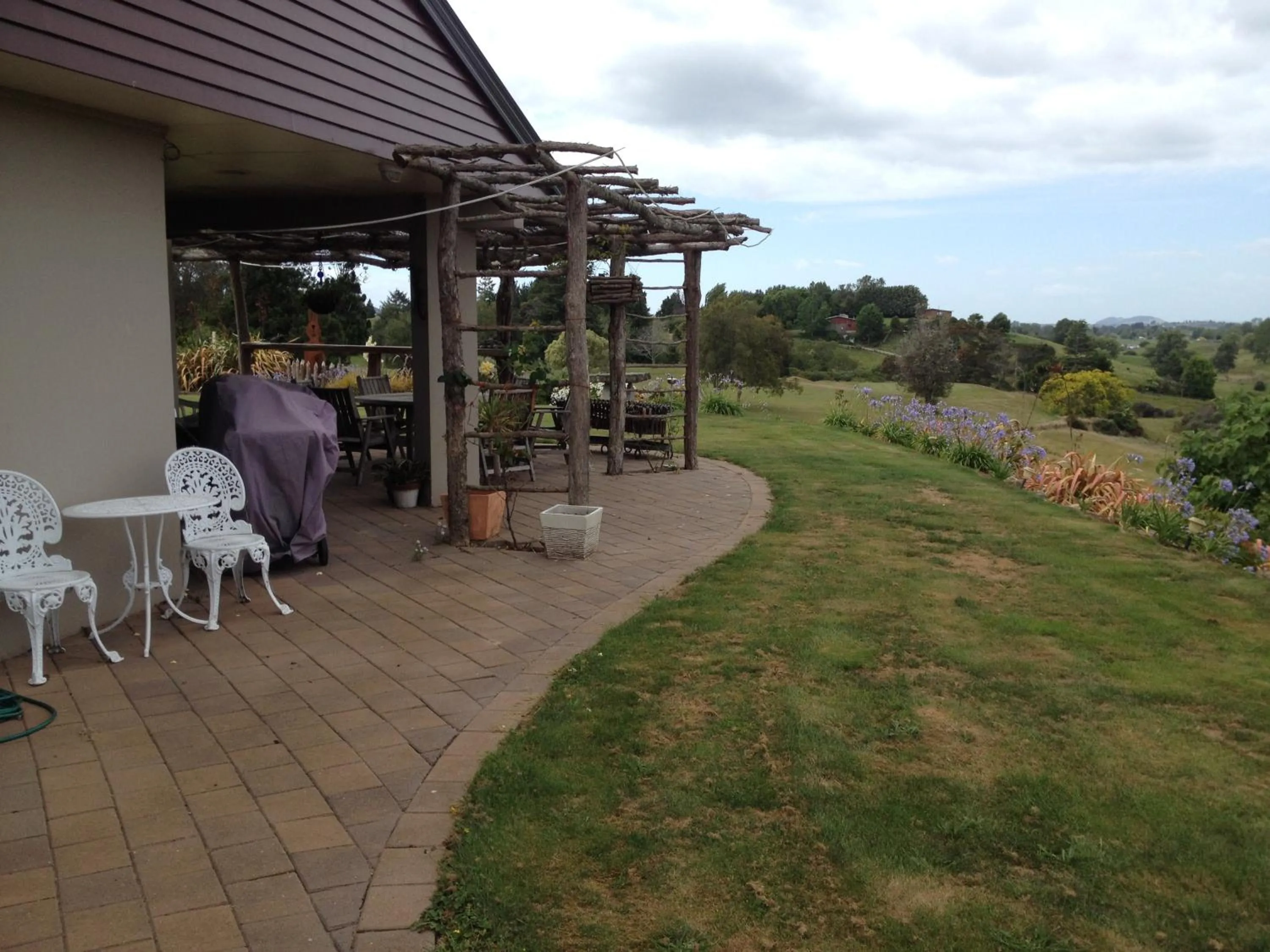 Patio in Waitomo Golfstays B&B