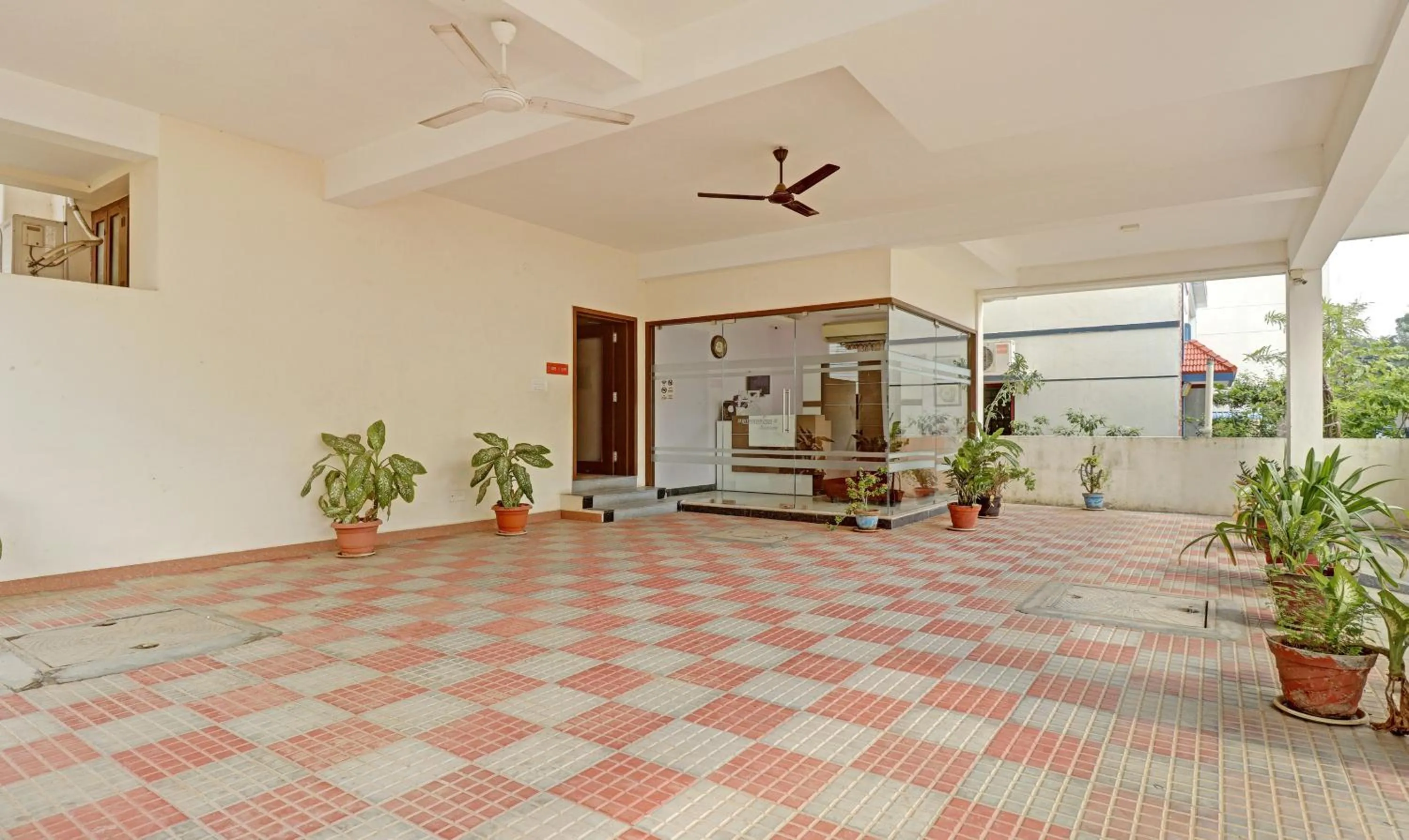 Day in Itsy Hotels Rithika Inn Blossoms