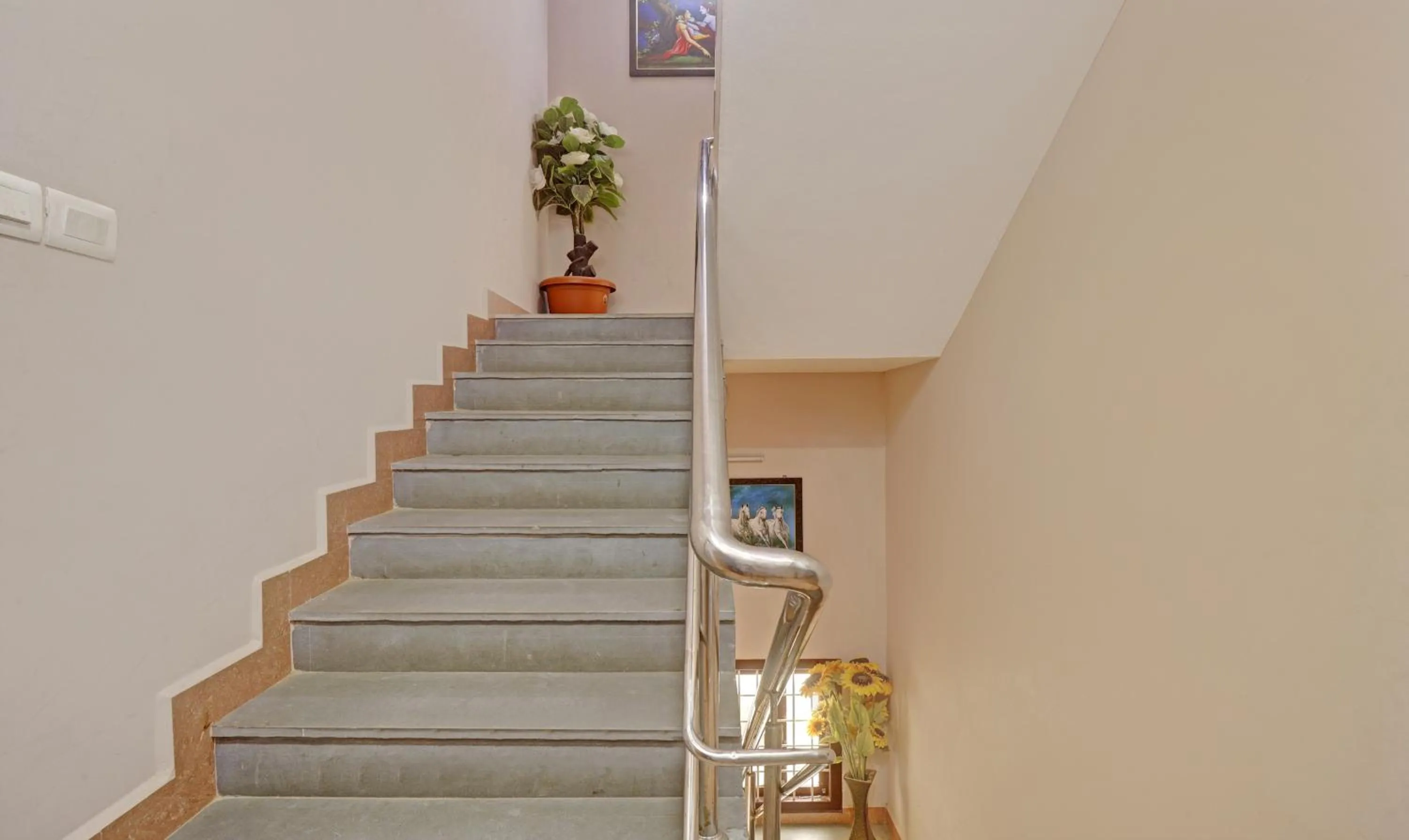 Lobby or reception in Itsy Hotels Rithika Inn Blossoms