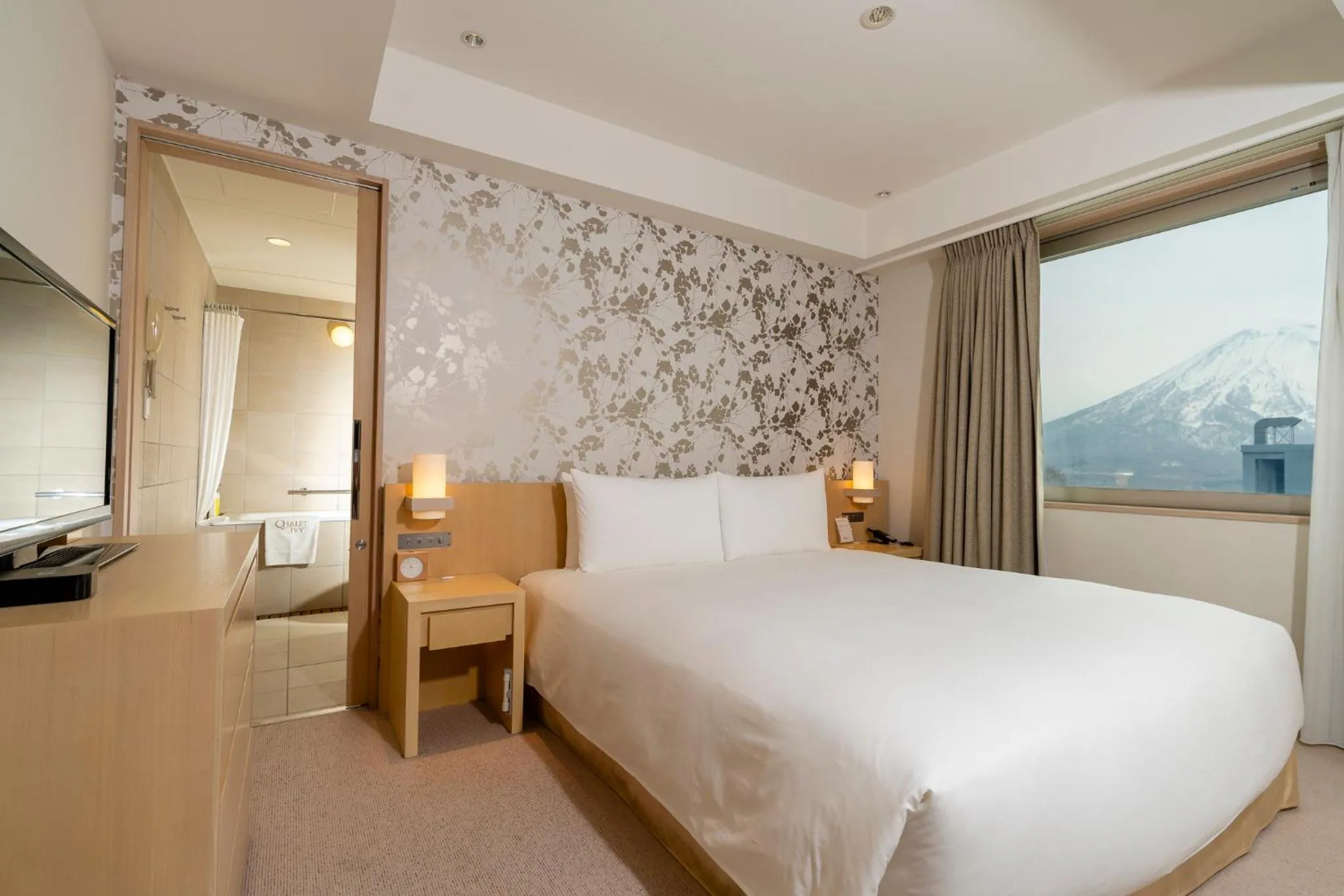 Bed in Chalet Ivy Hirafu, Niseko