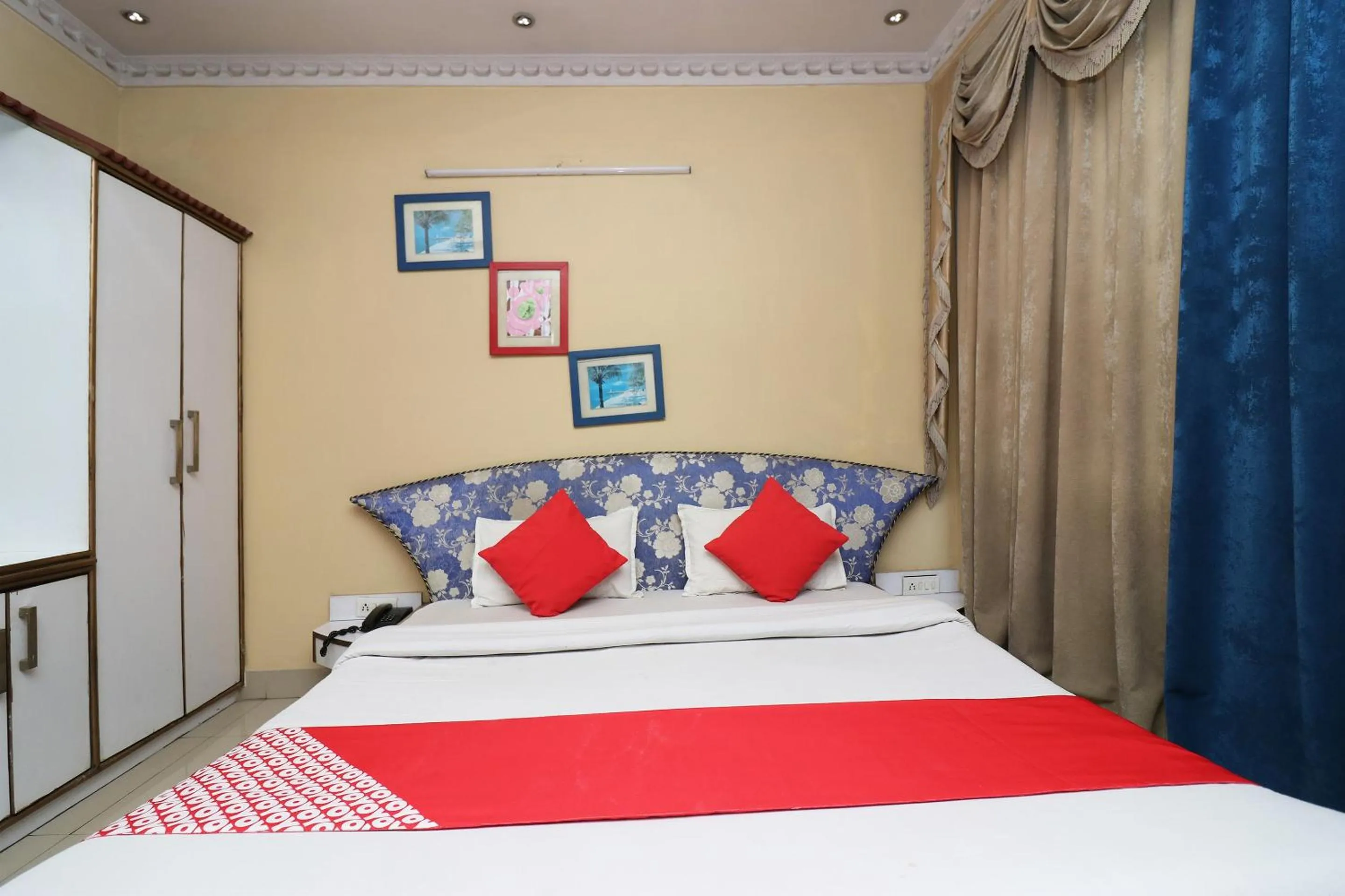 Bedroom, Bed in Super Hotel O Akash Regency