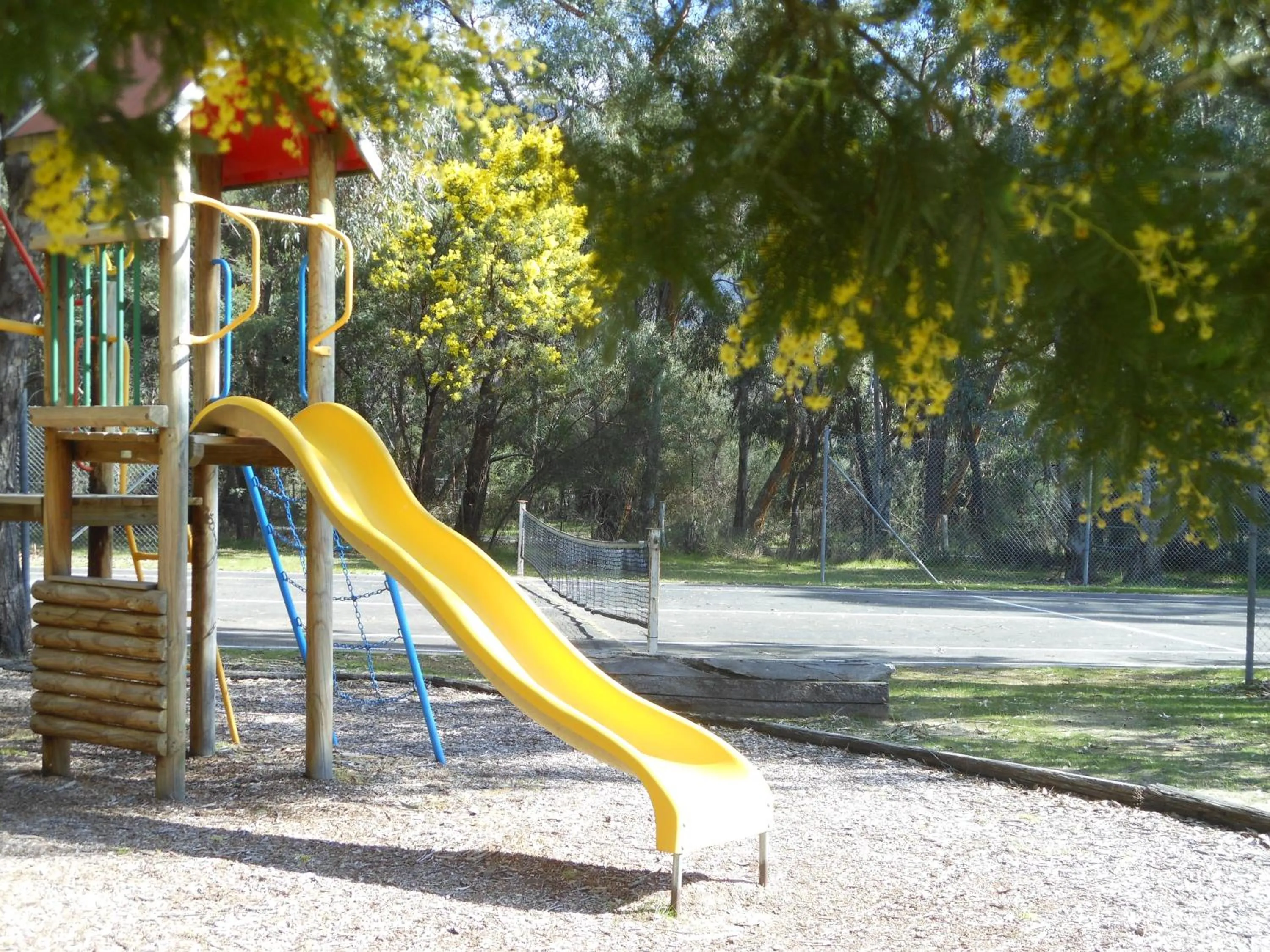 Children play ground in Grampians View Cottages and Units