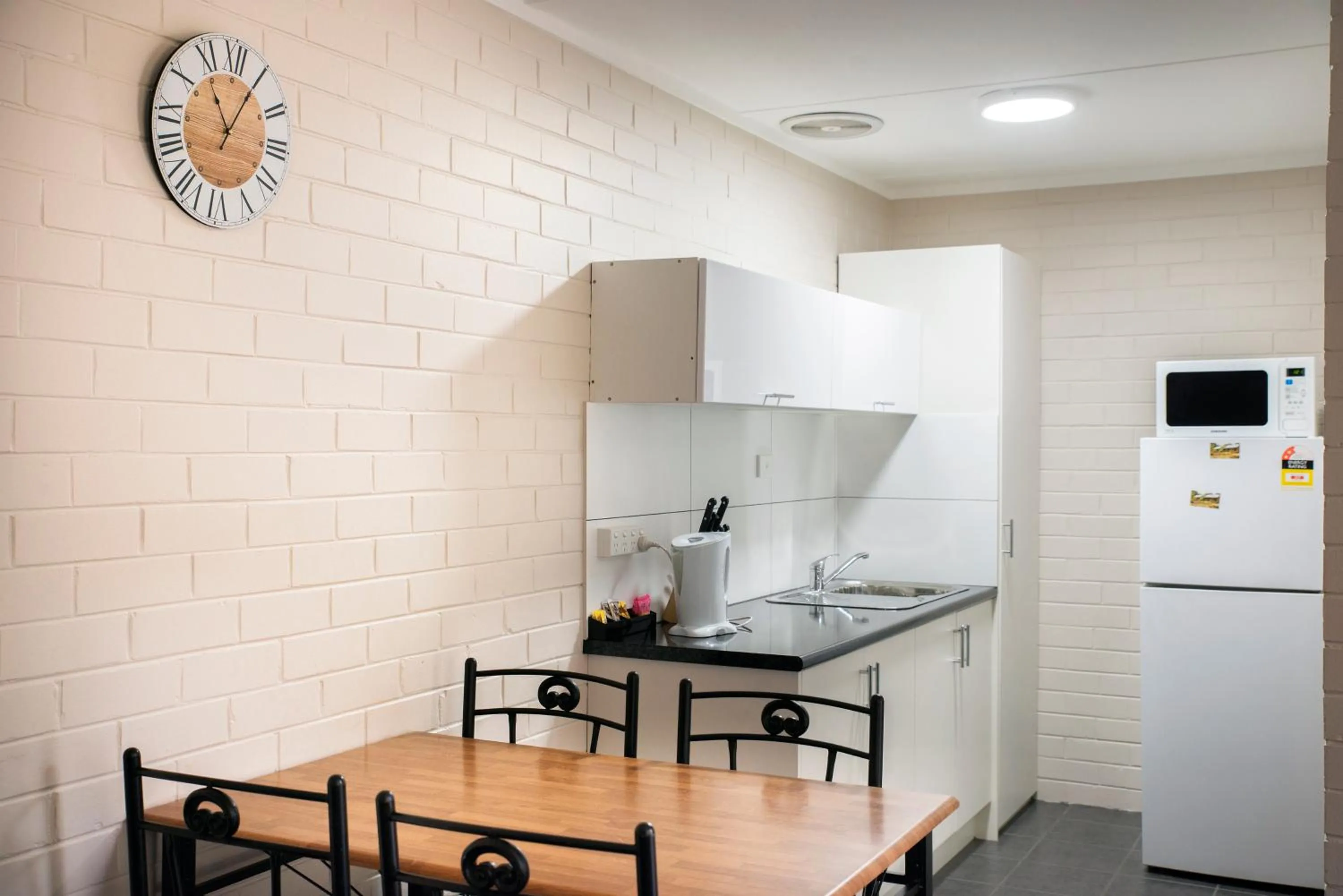 Property building in Grampians View Cottages and Units