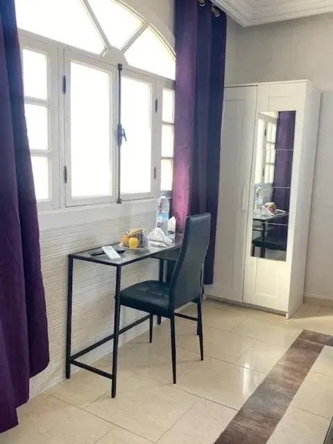 Double Room in AMWAJ HOTEL Double Room in AMWAJ HOTEL