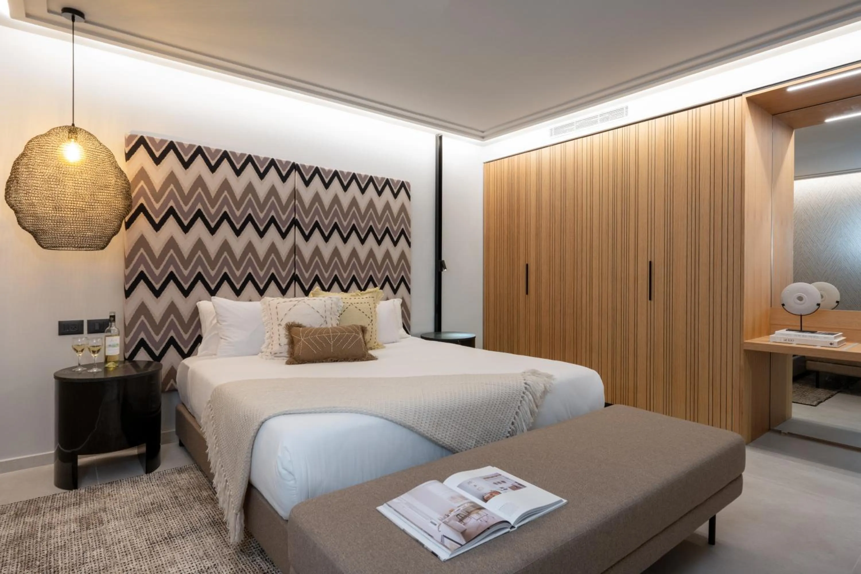 Deluxe Suite Sea View - single occupancy in Leonardo Plaza Haifa