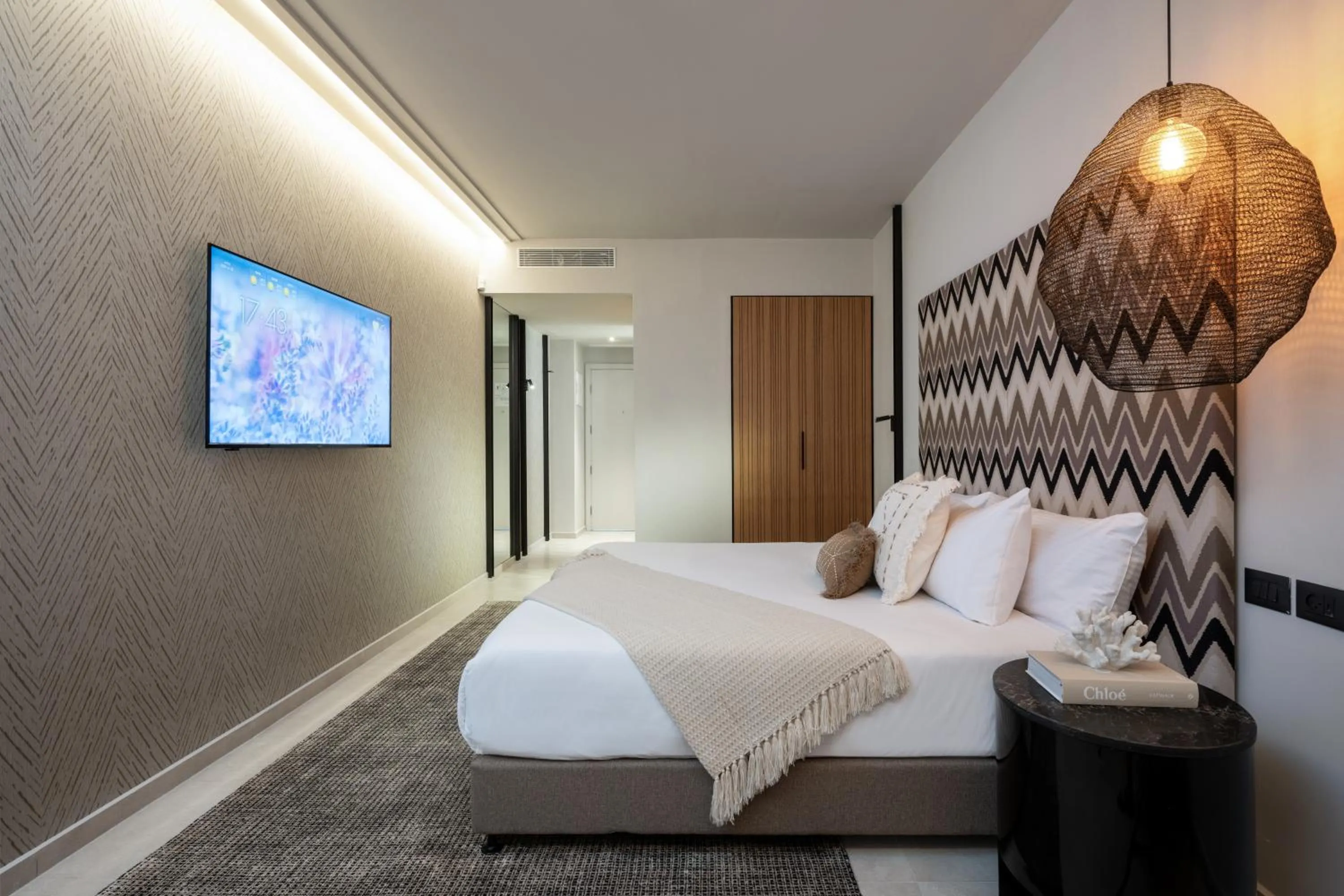 Bedroom, Bed in Leonardo Plaza Haifa