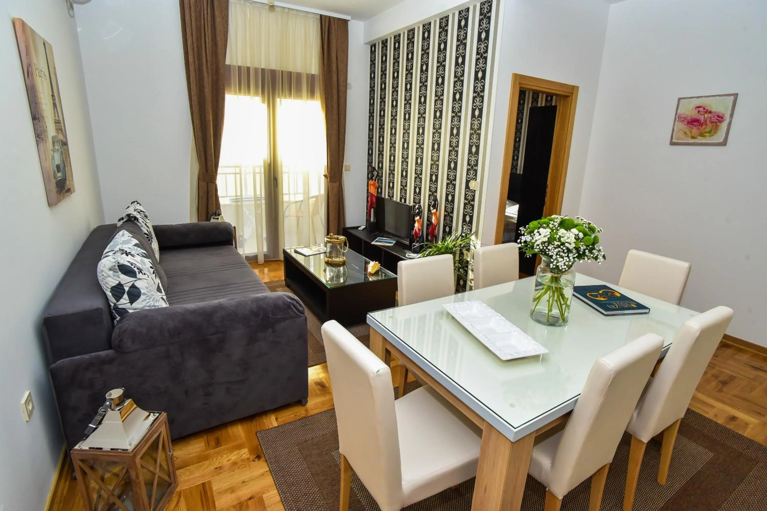 Vistamar Hotel & Apartments