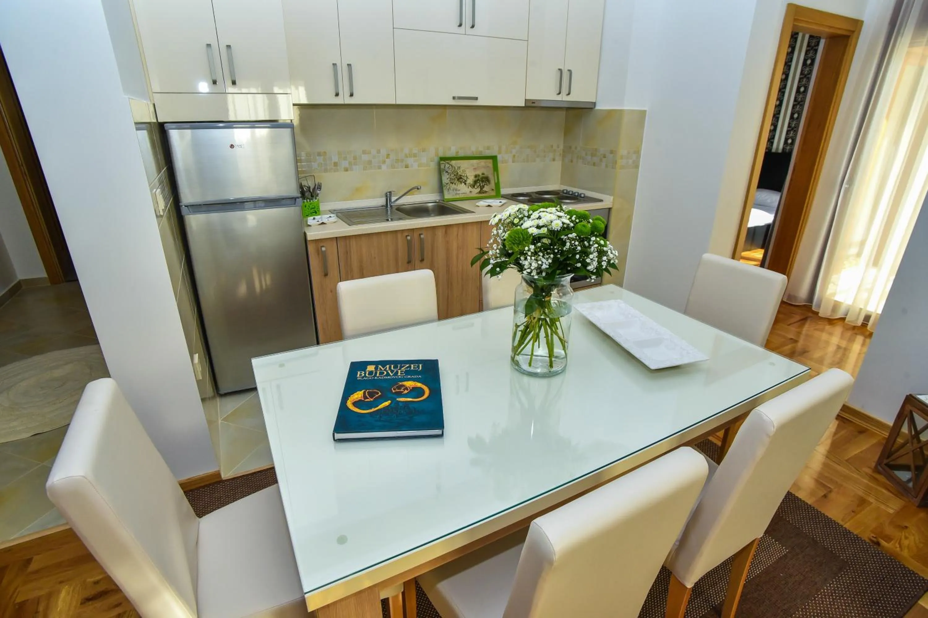 Vistamar Hotel & Apartments