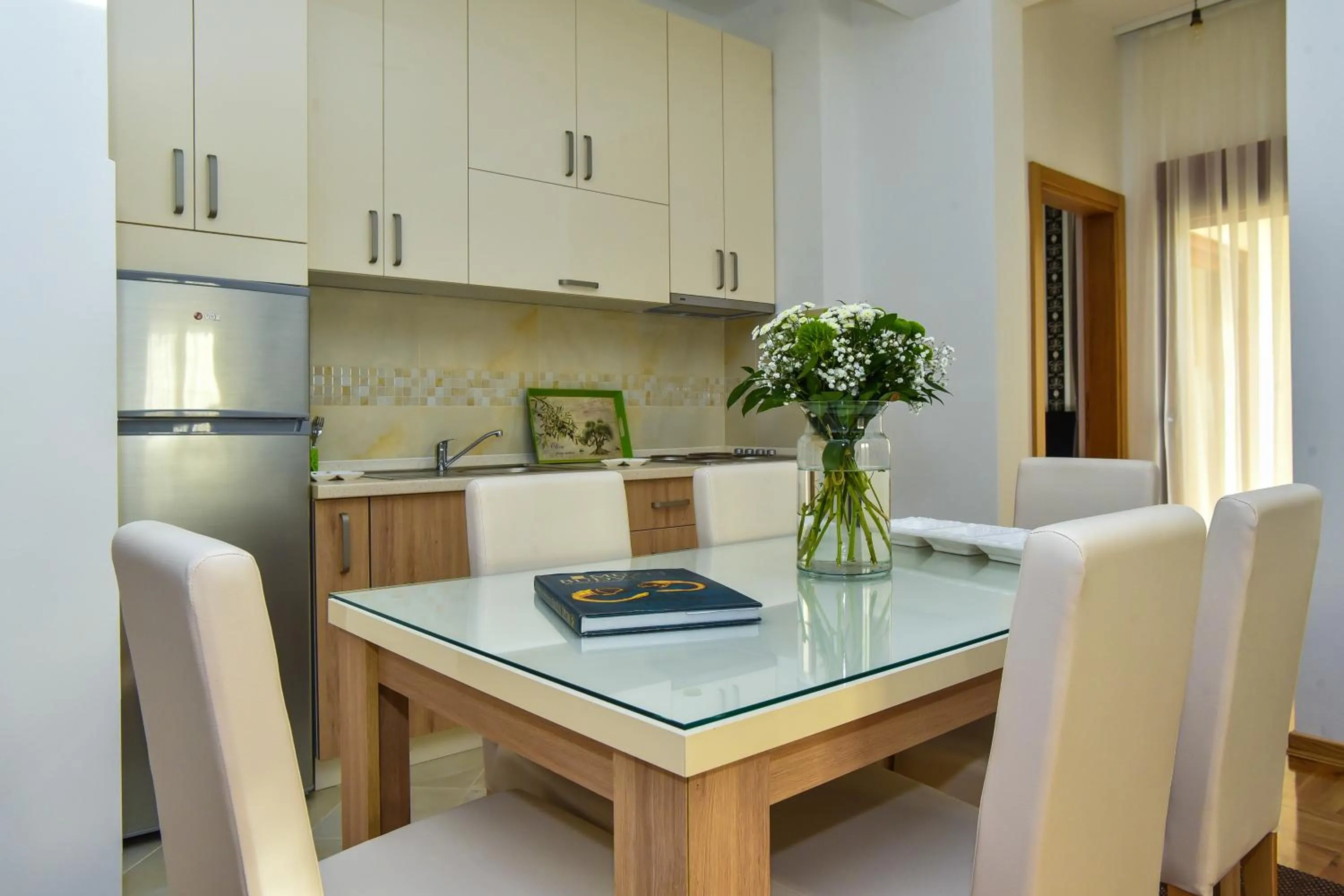 Vistamar Hotel & Apartments