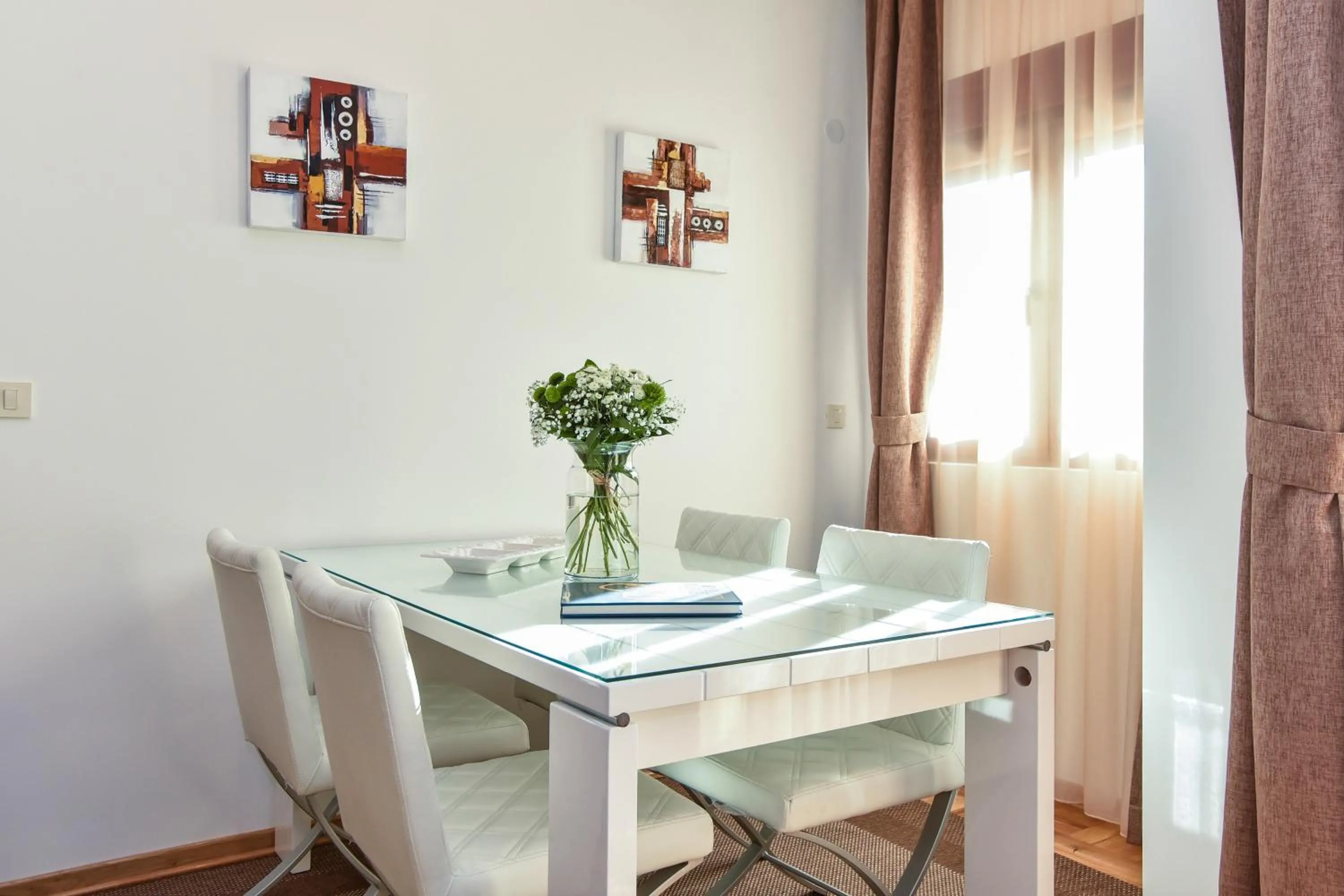 Vistamar Hotel & Apartments