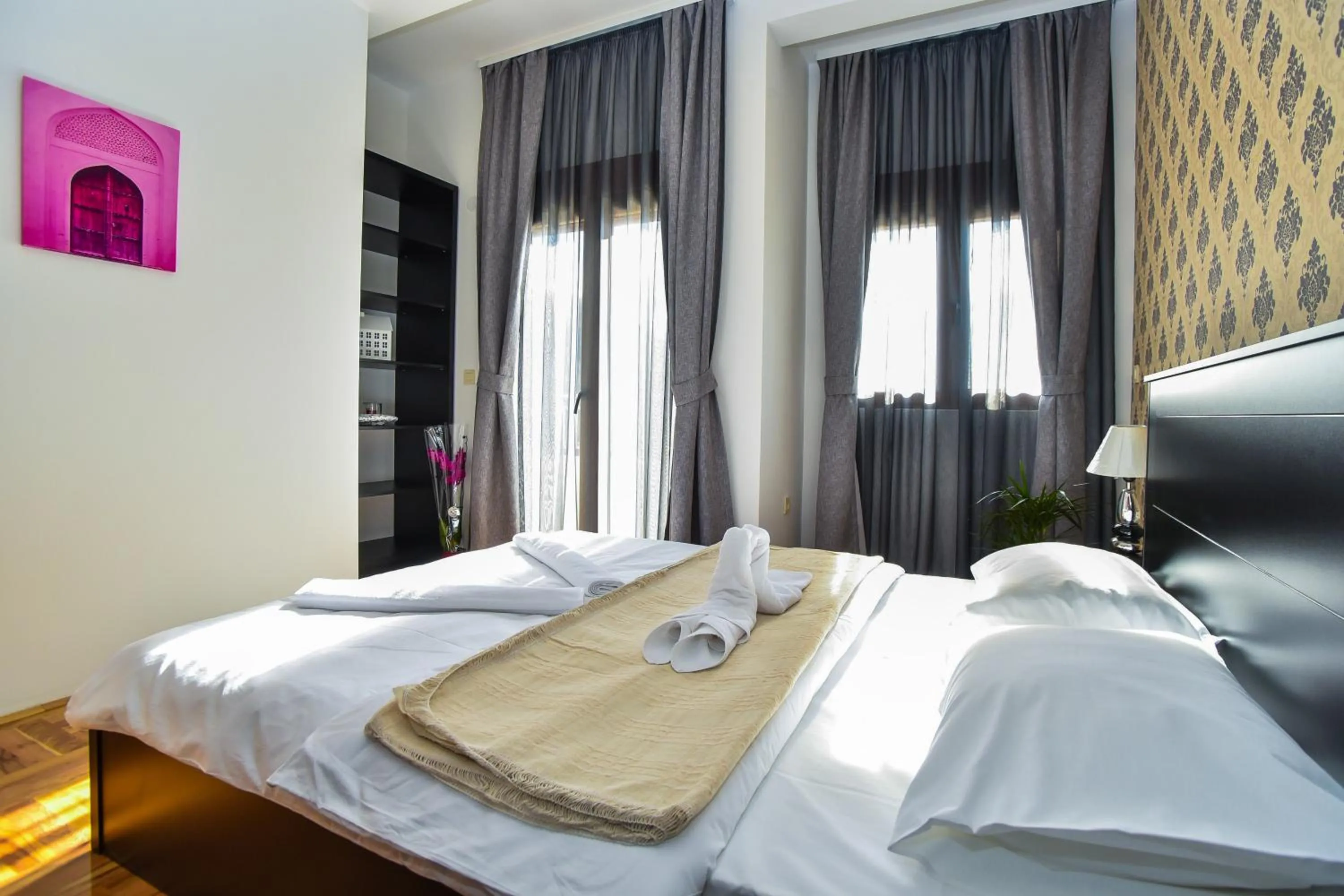 Bed in Vistamar Hotel & Apartments