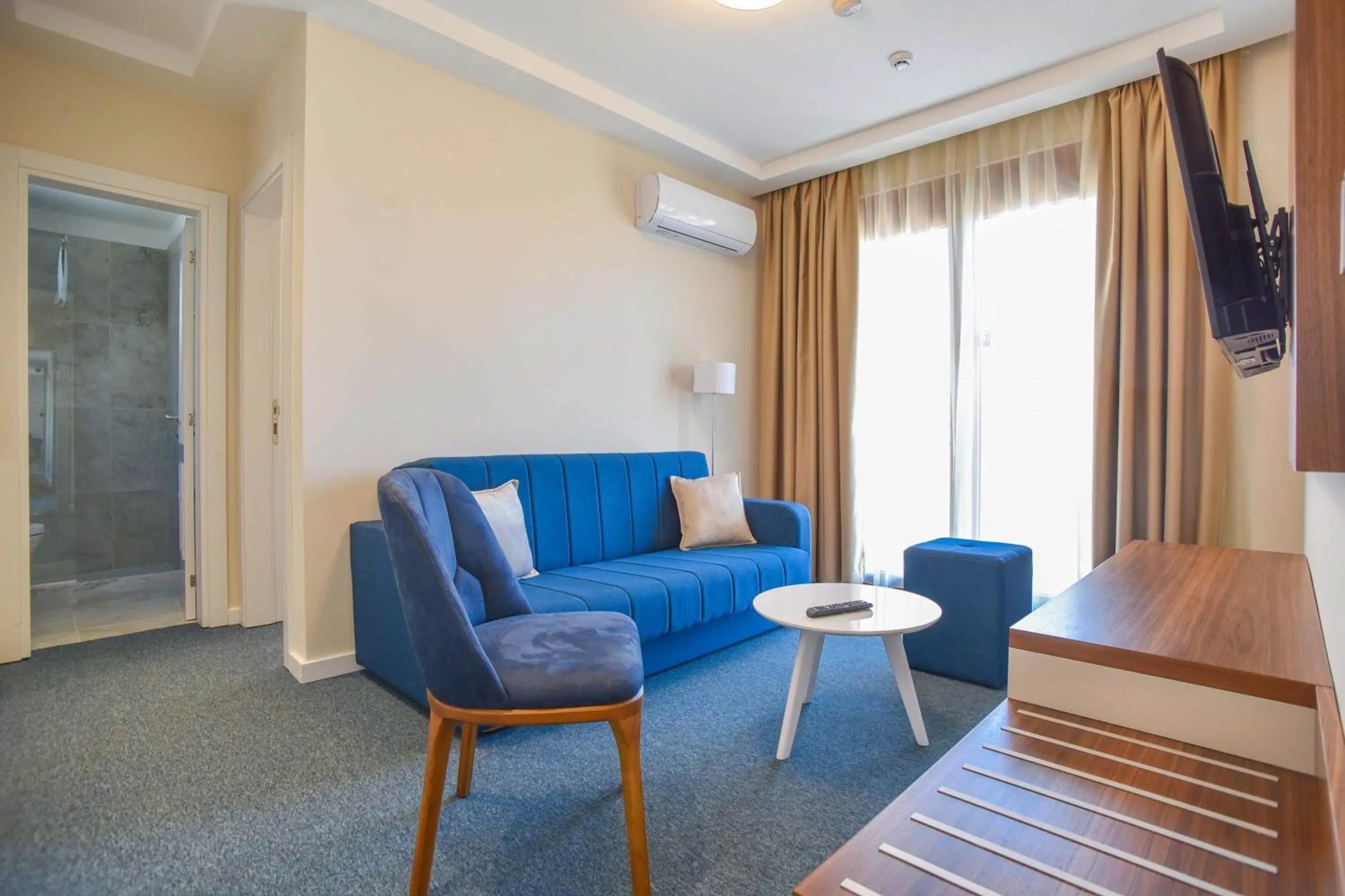 Vistamar Hotel & Apartments