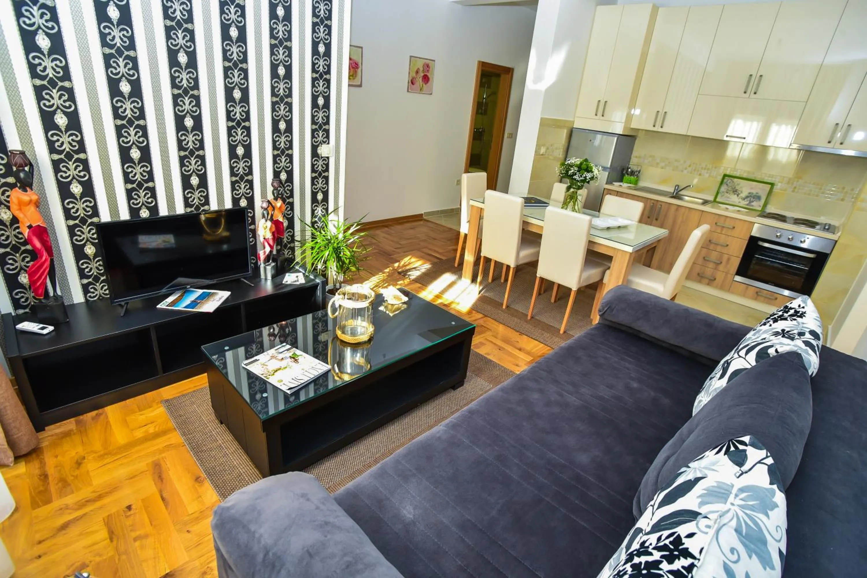 Vistamar Hotel & Apartments