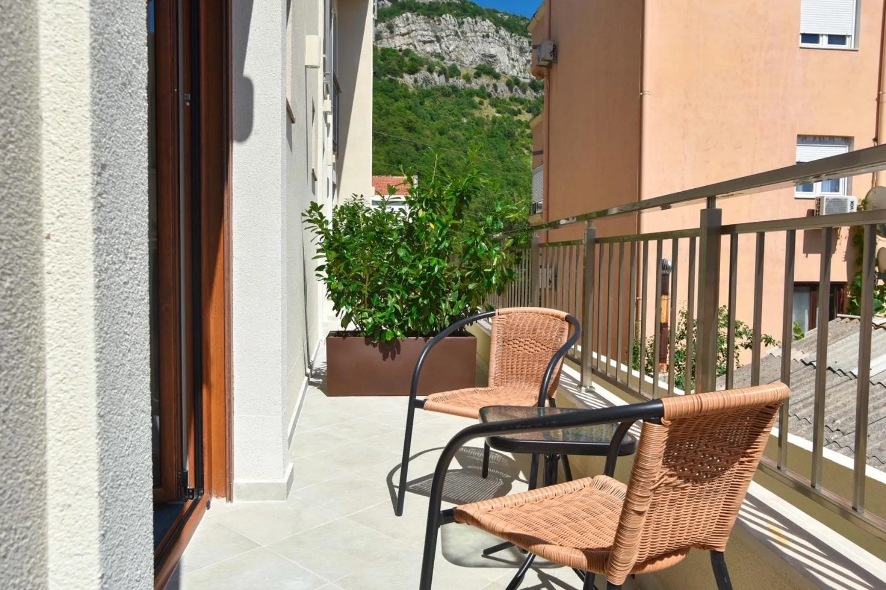 Vistamar Hotel & Apartments