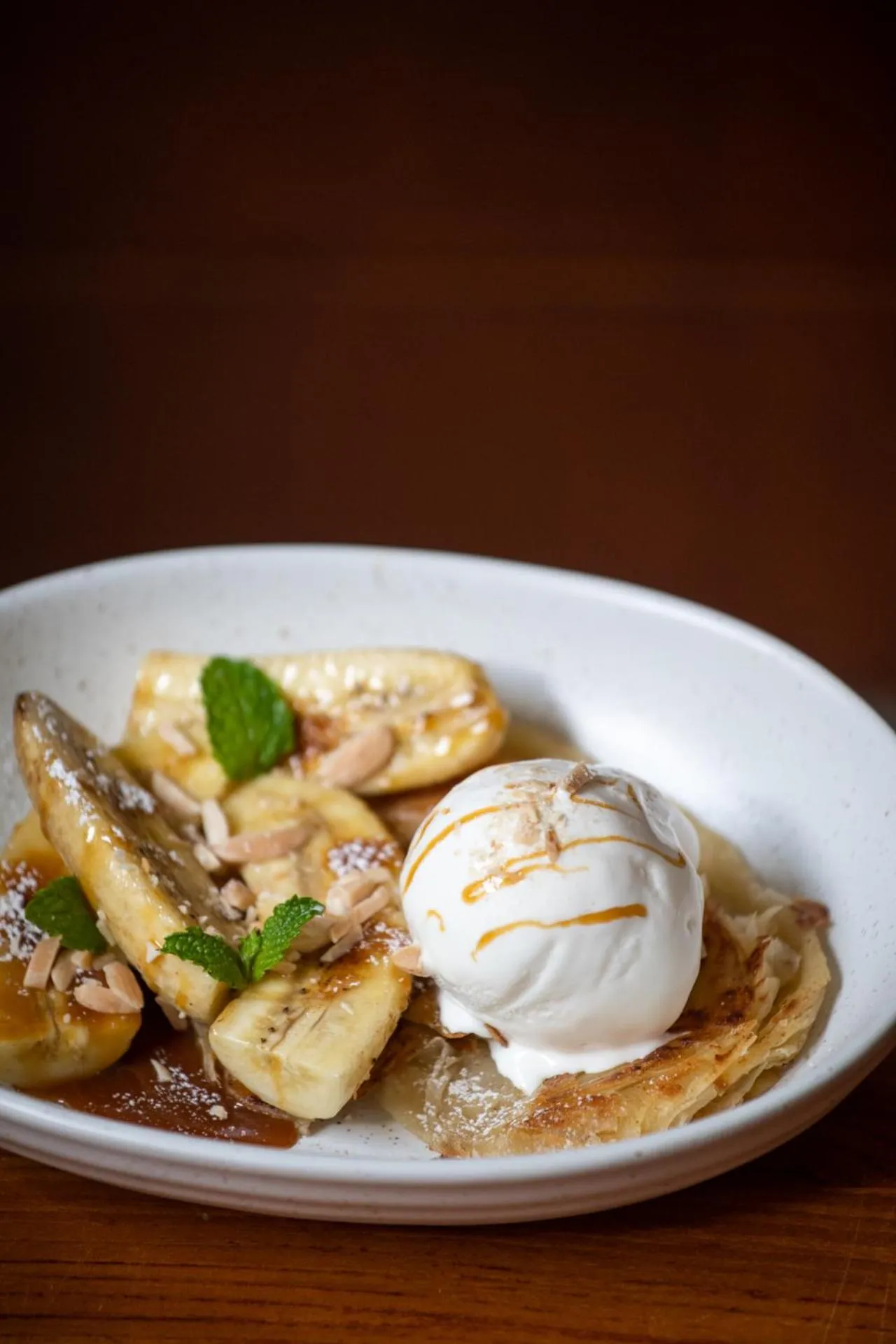 Restaurant/places to eat in At Kamala Hotel